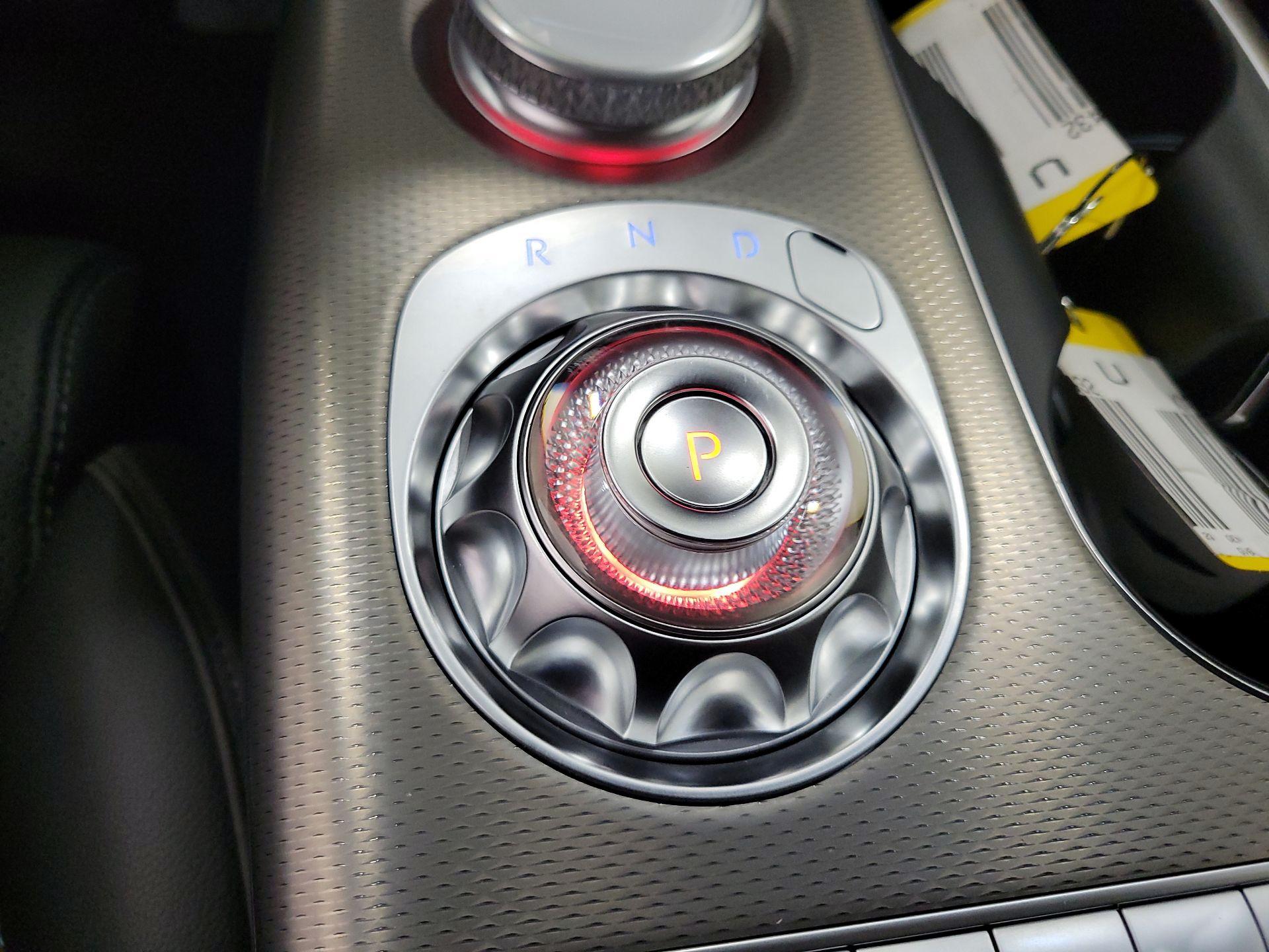 Thumbnail: 2023 Genesis GV60 - 18
