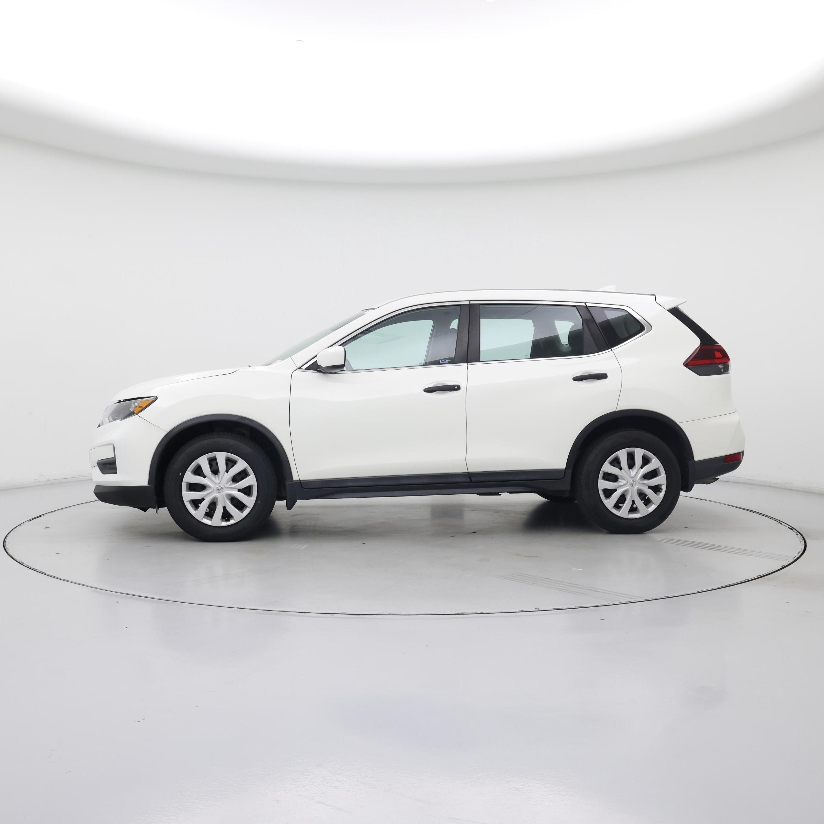 Thumbnail: 2020 Nissan Rogue - 3