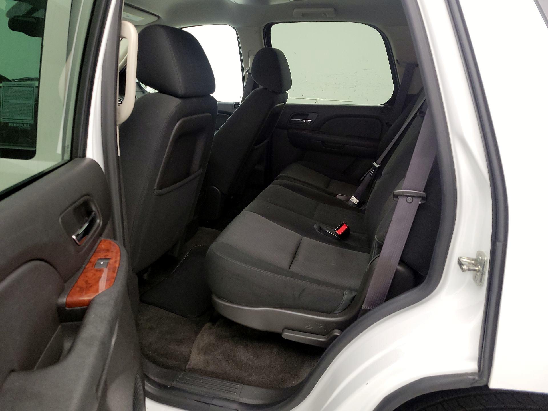 Thumbnail: 2013 GMC Yukon - 17