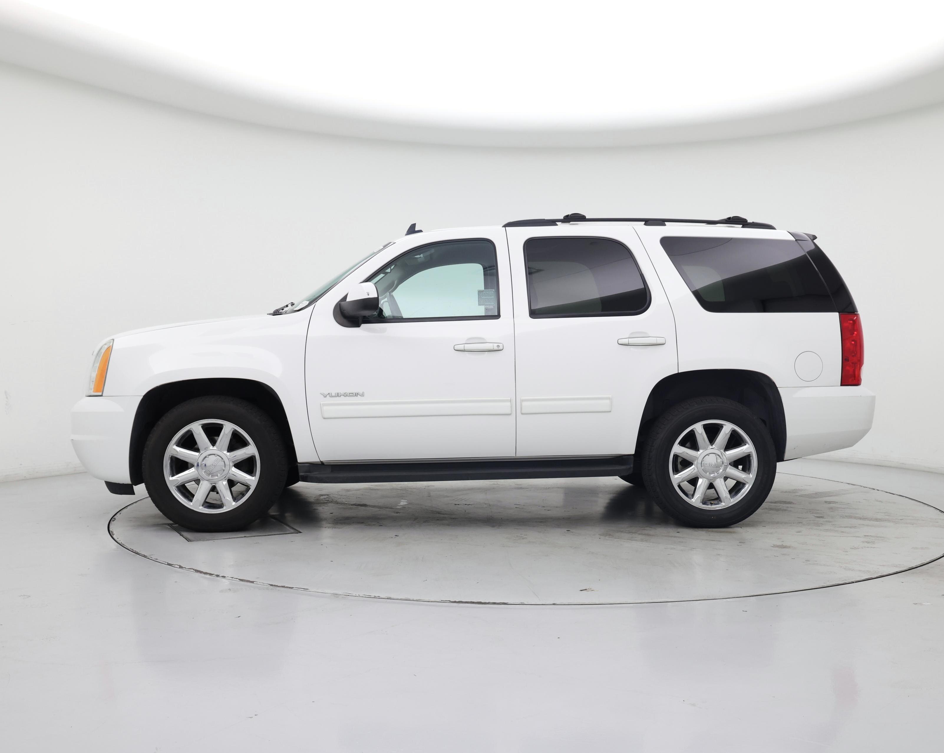 Thumbnail: 2013 GMC Yukon - 3