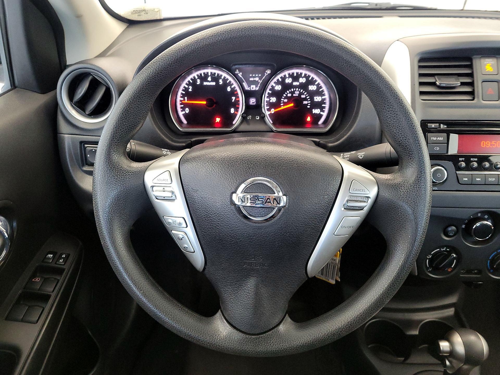 Thumbnail: 2015 Nissan Versa - 10