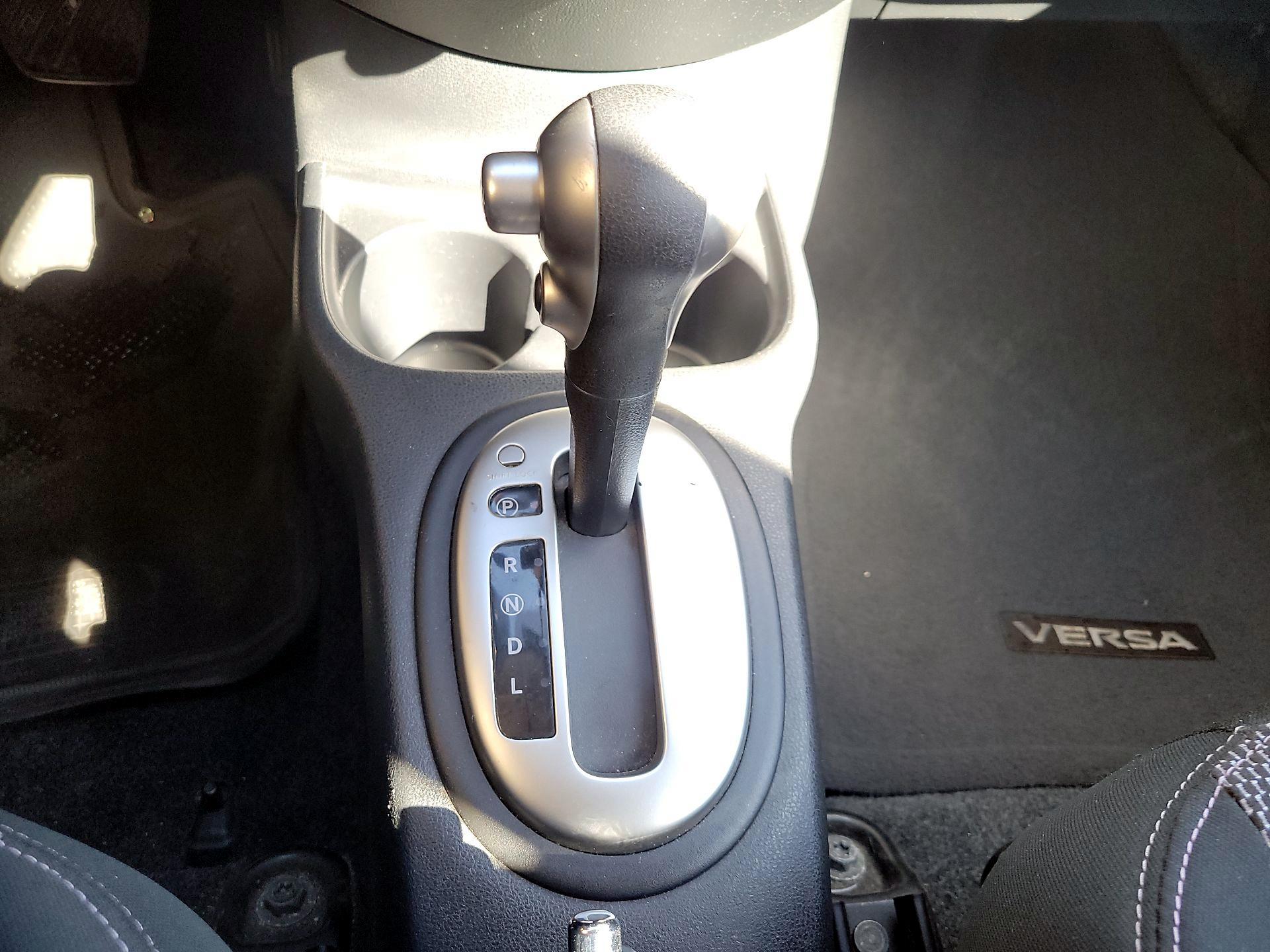 Thumbnail: 2015 Nissan Versa - 15