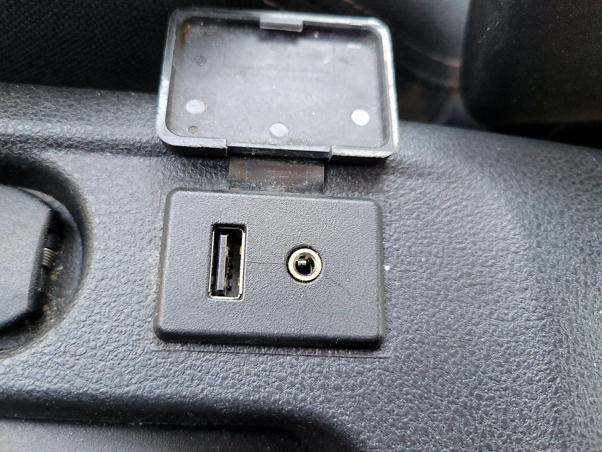 Thumbnail: 2015 Nissan Versa - 16