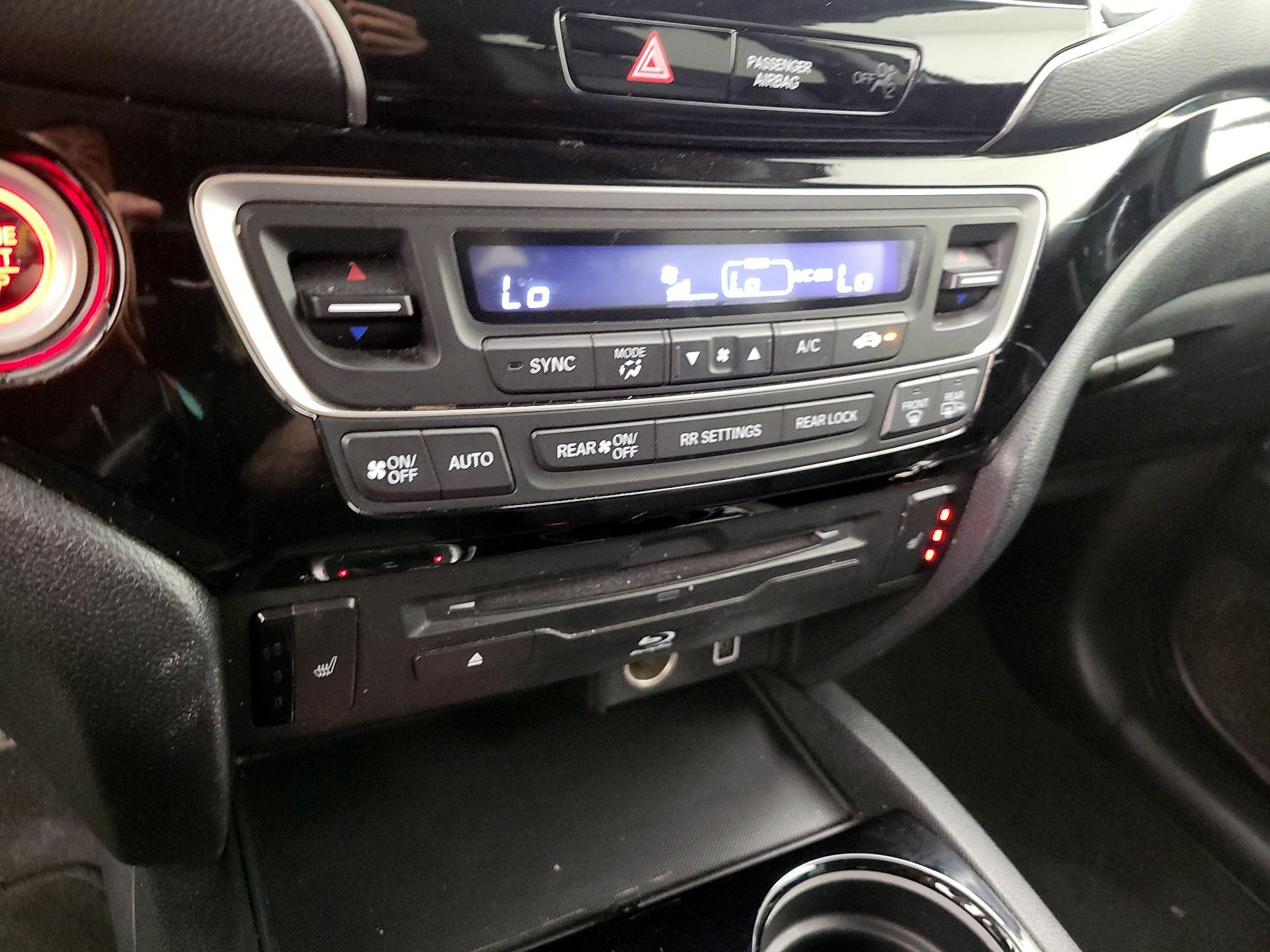 Thumbnail: 2021 Honda Pilot - 17