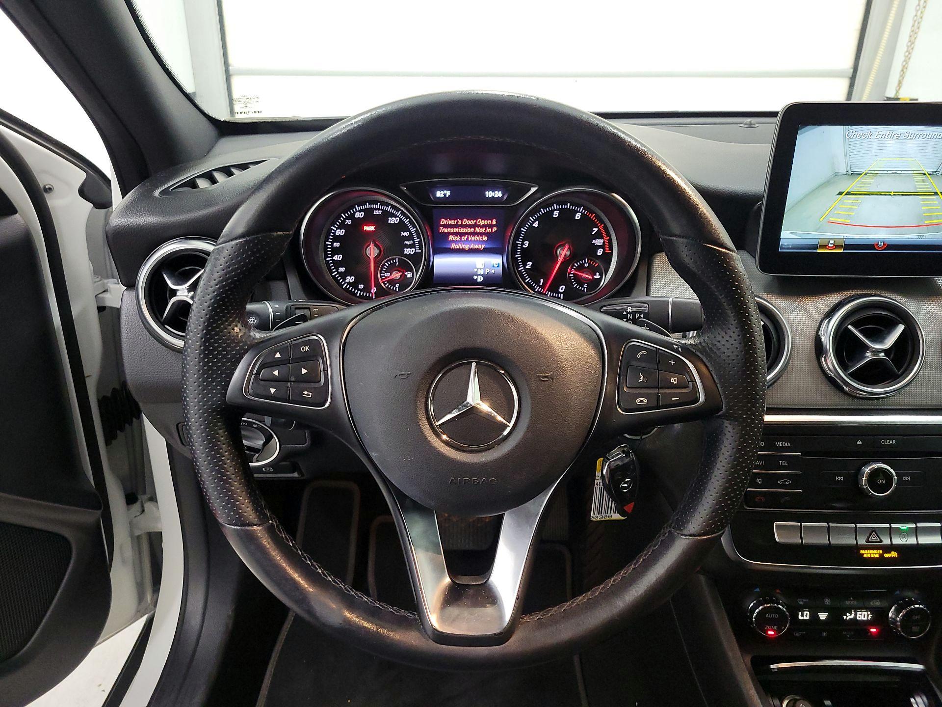 Thumbnail: 2019 Mercedes-Benz GLA - 10