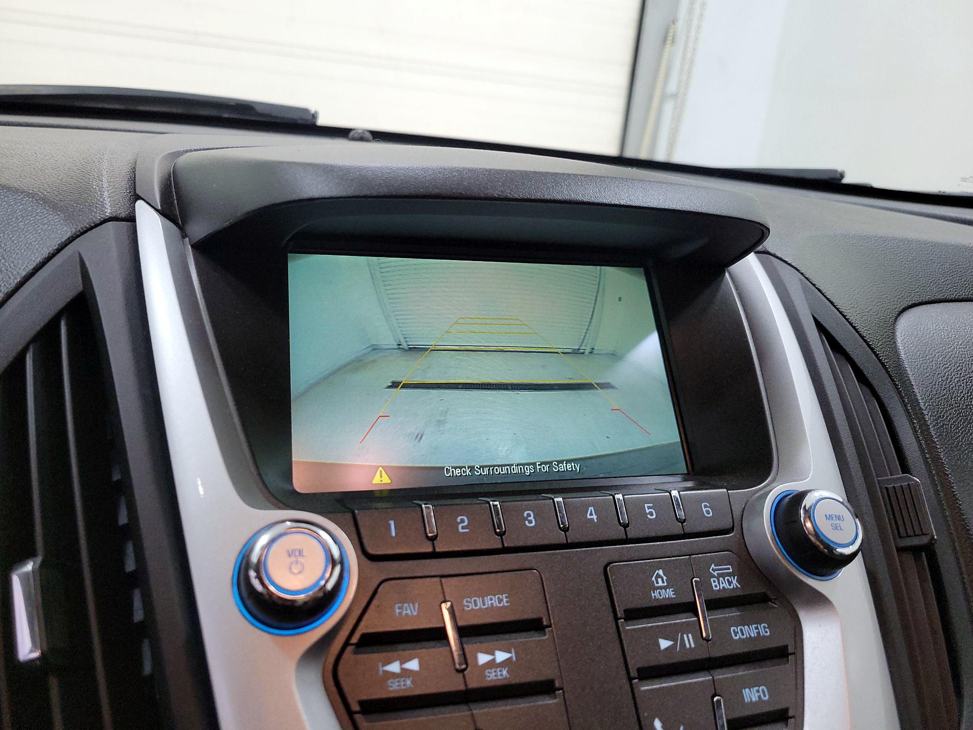 Thumbnail: 2016 Chevrolet Equinox - 13