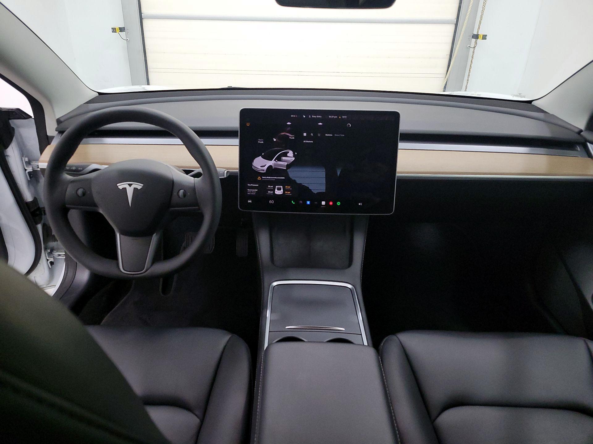 Thumbnail: 2022 Tesla Model 3 - 9