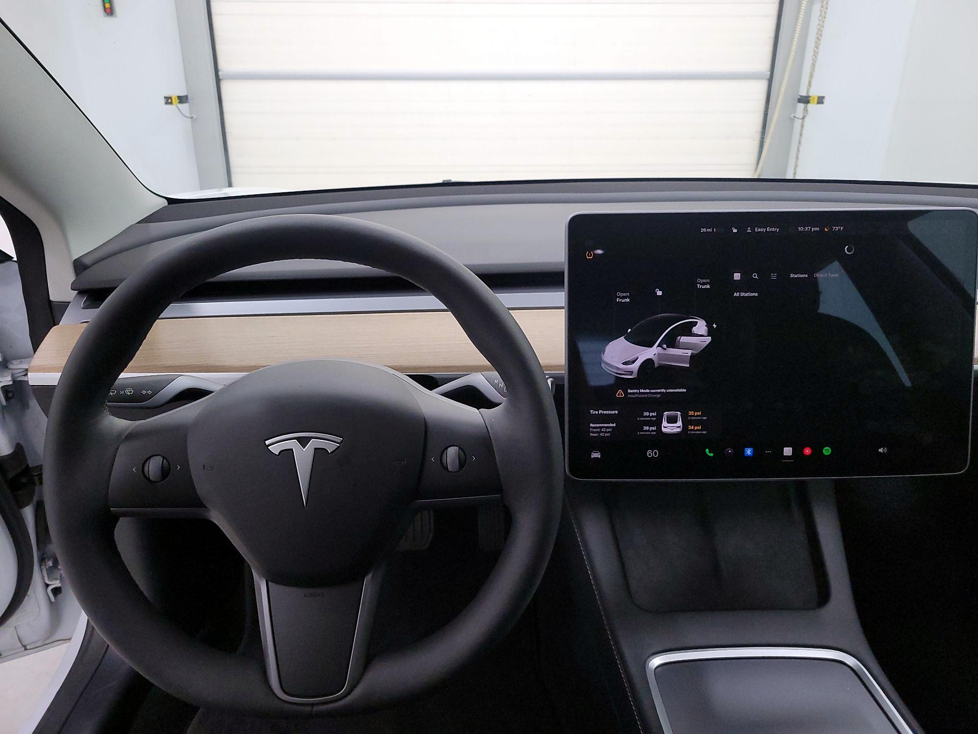 Thumbnail: 2022 Tesla Model 3 - 10