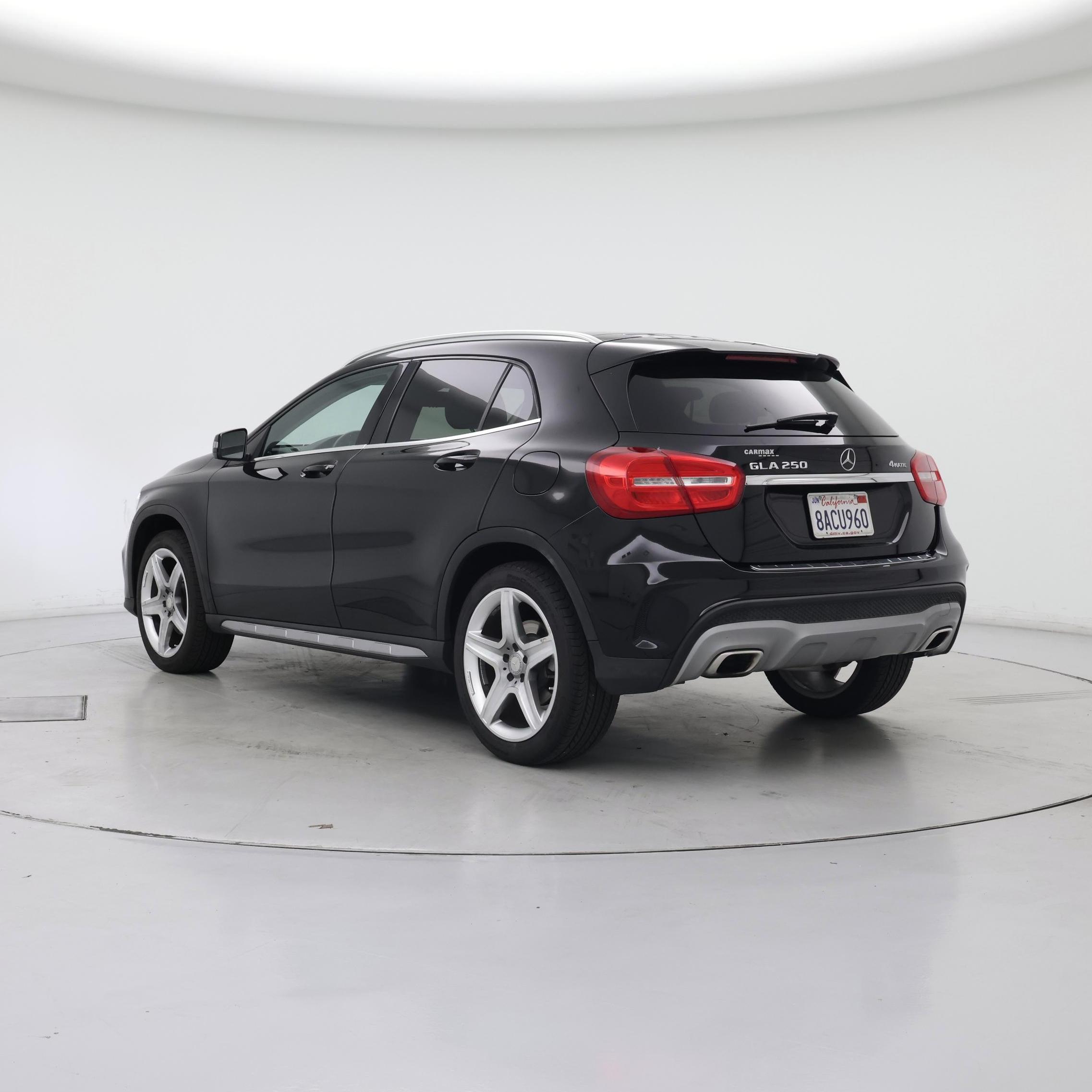 Thumbnail: 2015 Mercedes-Benz GLA - 2