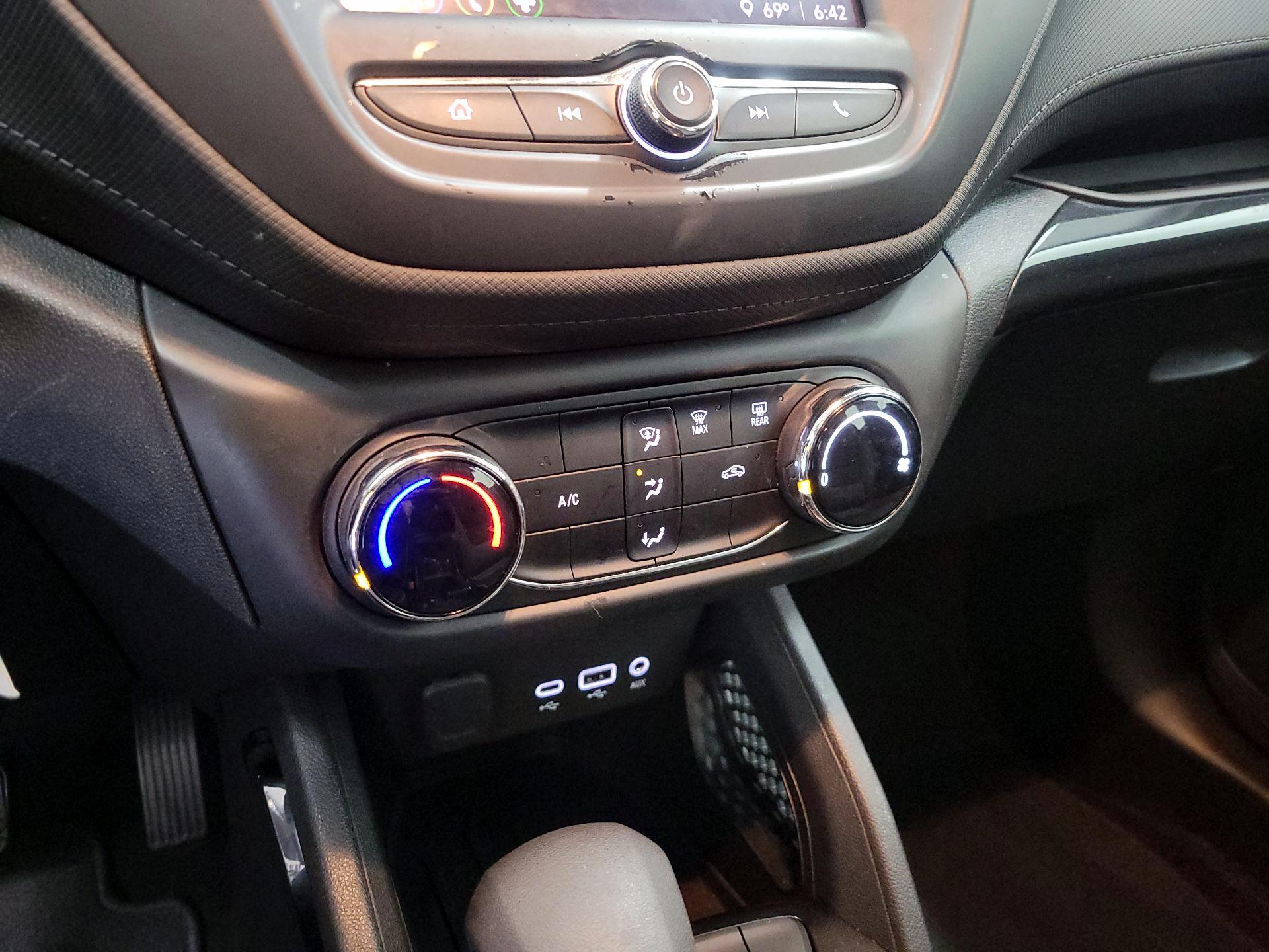 Thumbnail: 2021 Chevrolet TrailBlazer - 16