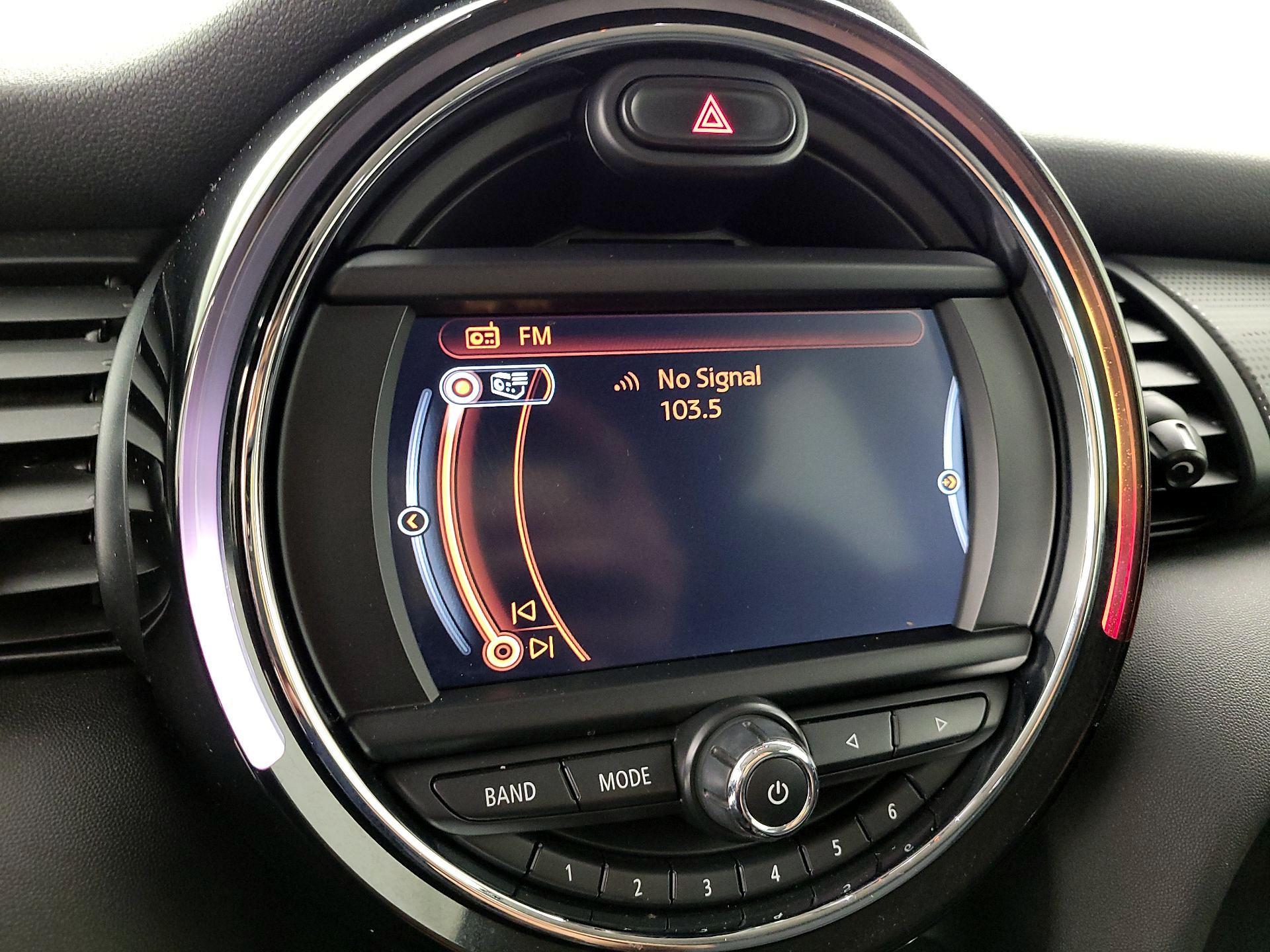 Thumbnail: 2018 MINI Cooper Hardtop - 15