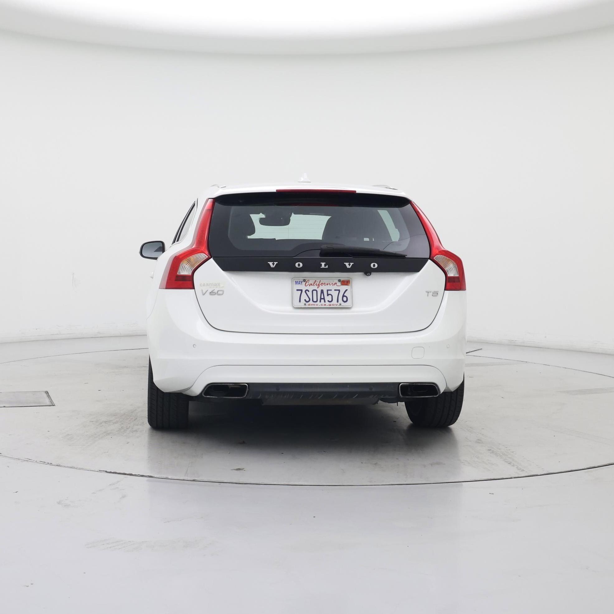 Thumbnail: 2016 Volvo V60 - 6