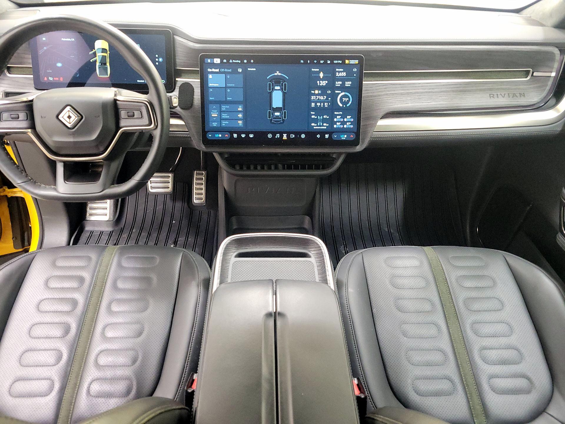 Thumbnail: 2023 Rivian R1T - 9