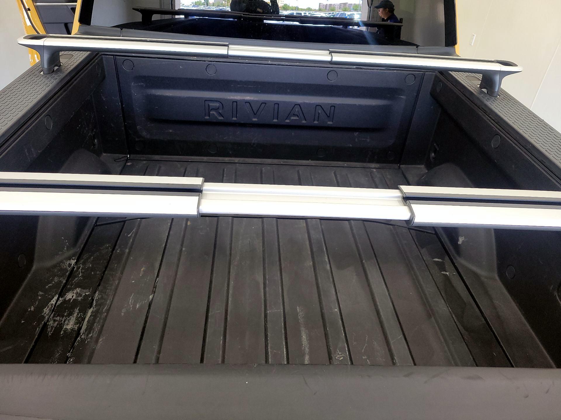 Thumbnail: 2023 Rivian R1T - 20