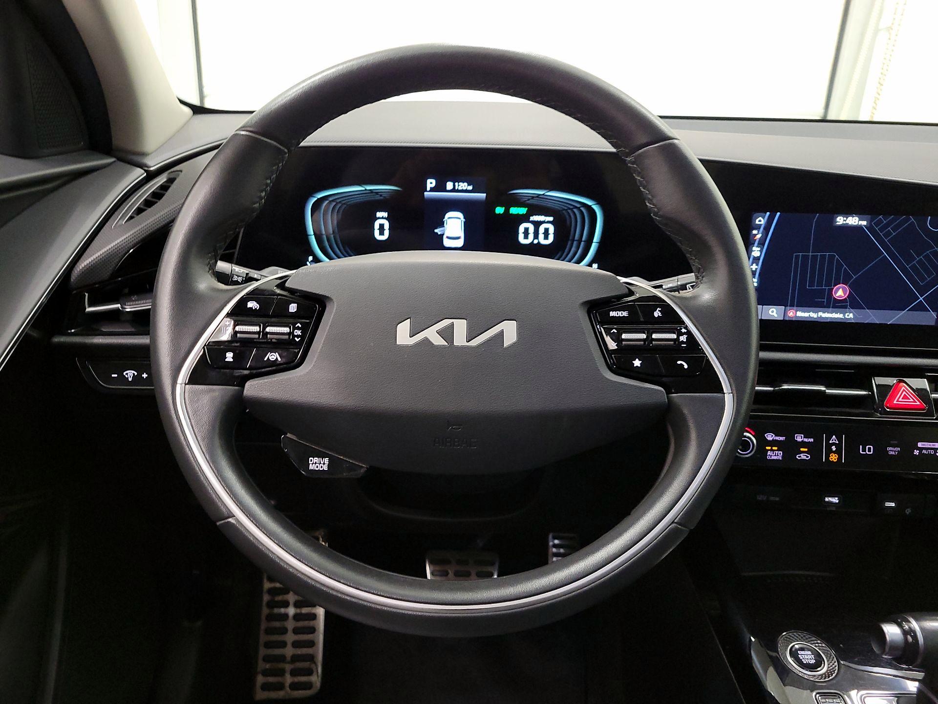 Thumbnail: 2023 Kia Niro - 10