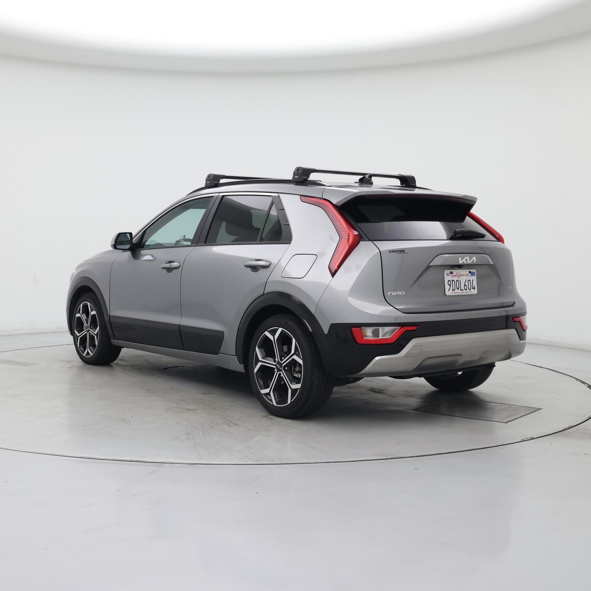 Thumbnail: 2023 Kia Niro - 2