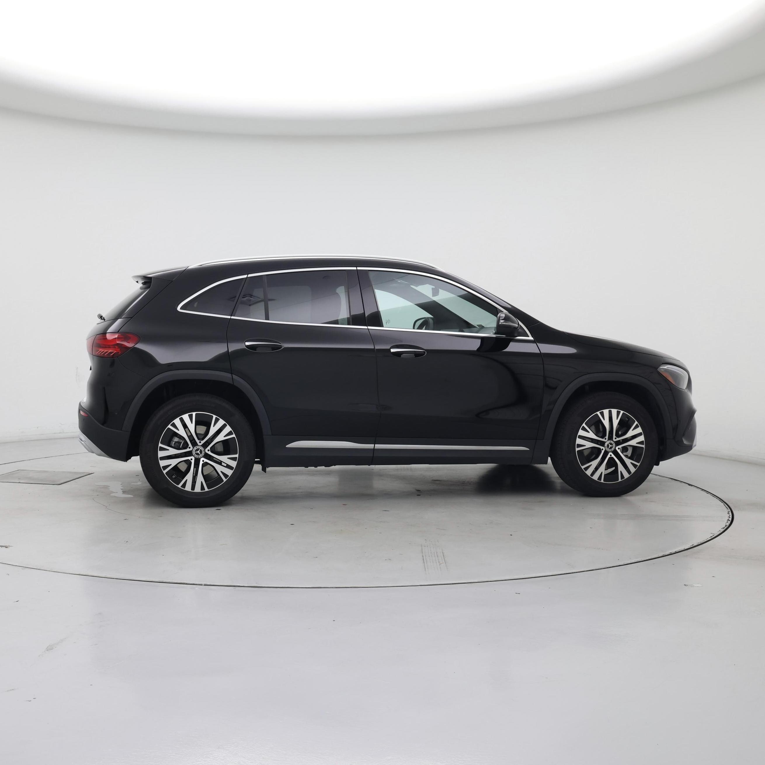 Thumbnail: 2025 Mercedes-Benz GLA - 7