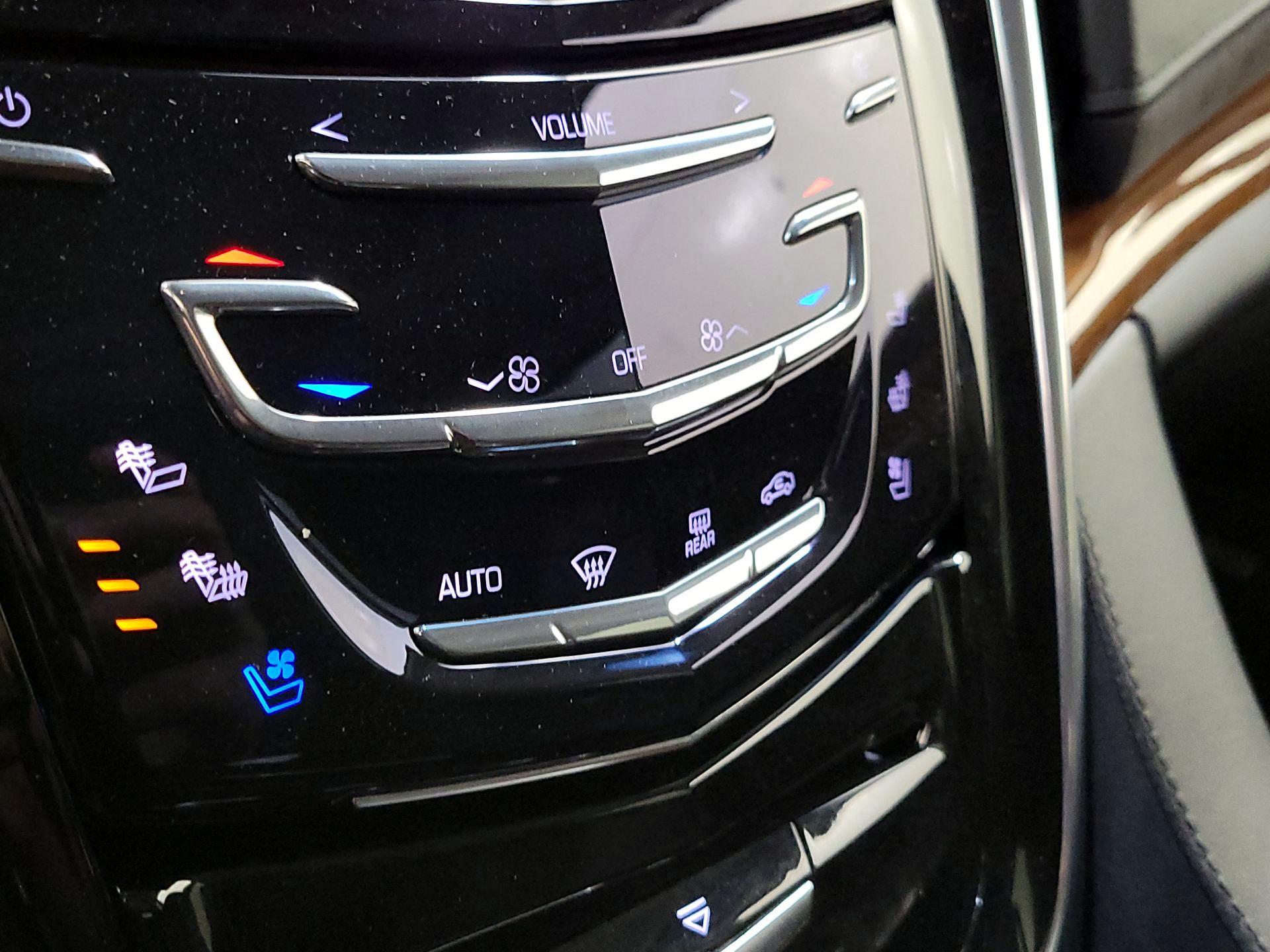 Thumbnail: 2017 Cadillac Escalade - 17