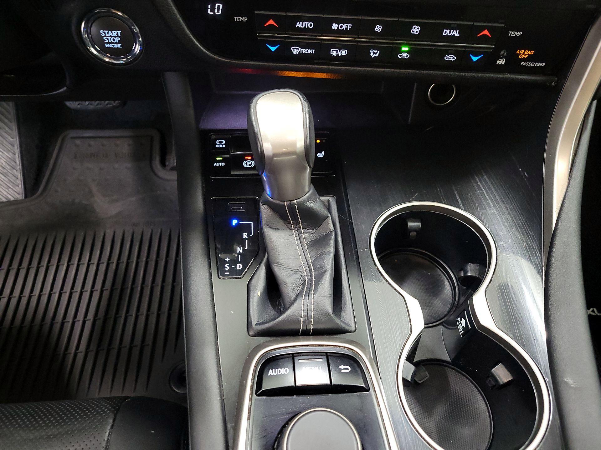 Thumbnail: 2019 Lexus RX - 17