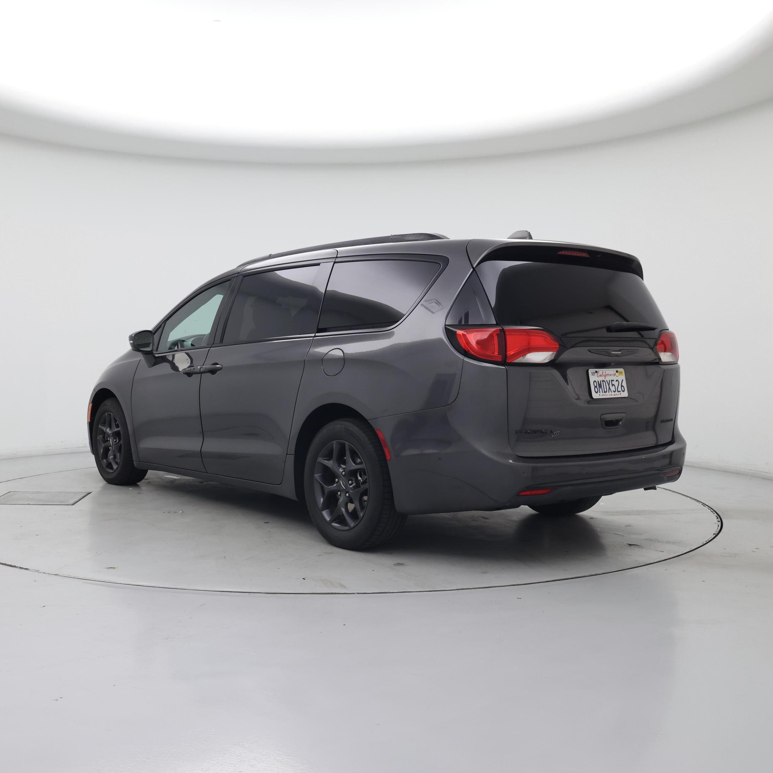 Thumbnail: 2018 Chrysler Pacifica - 2