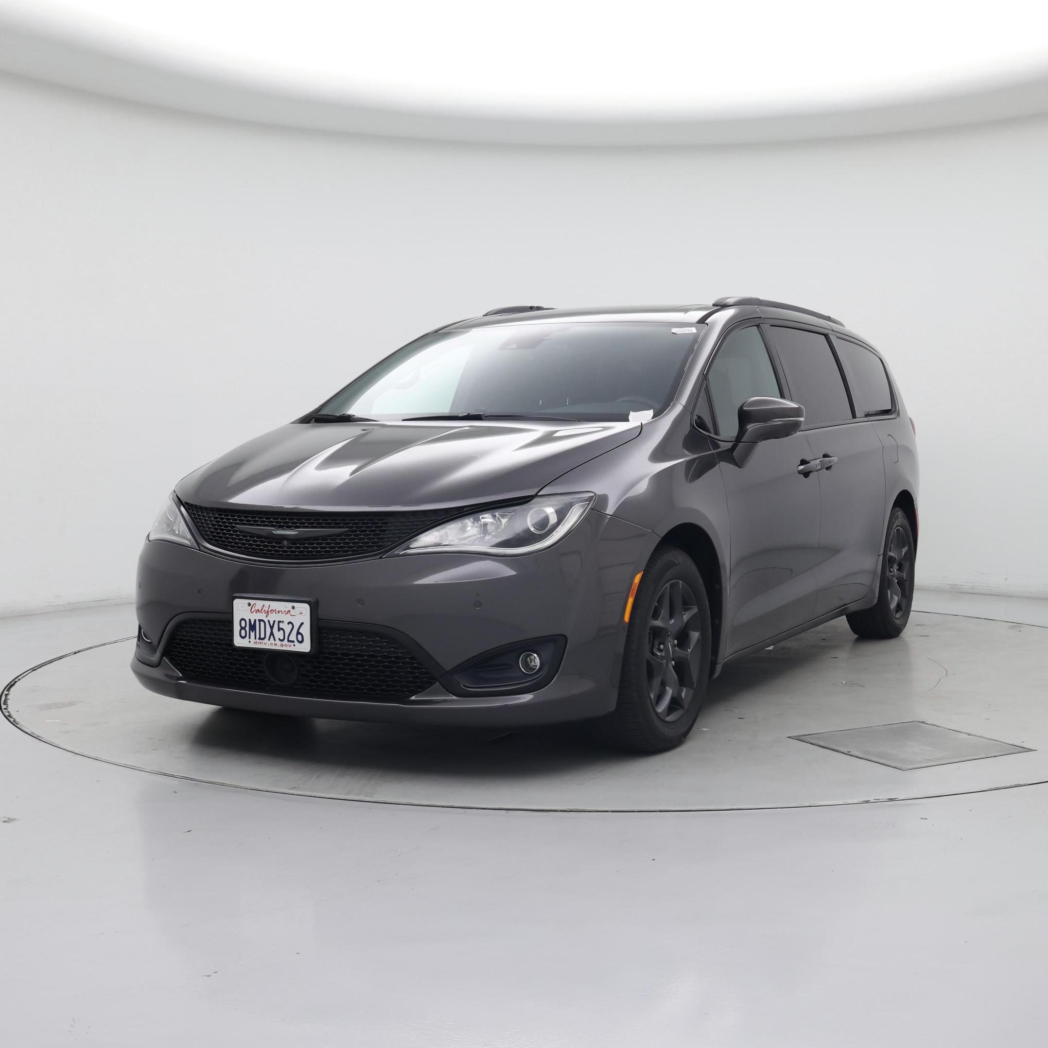 Thumbnail: 2018 Chrysler Pacifica - 4