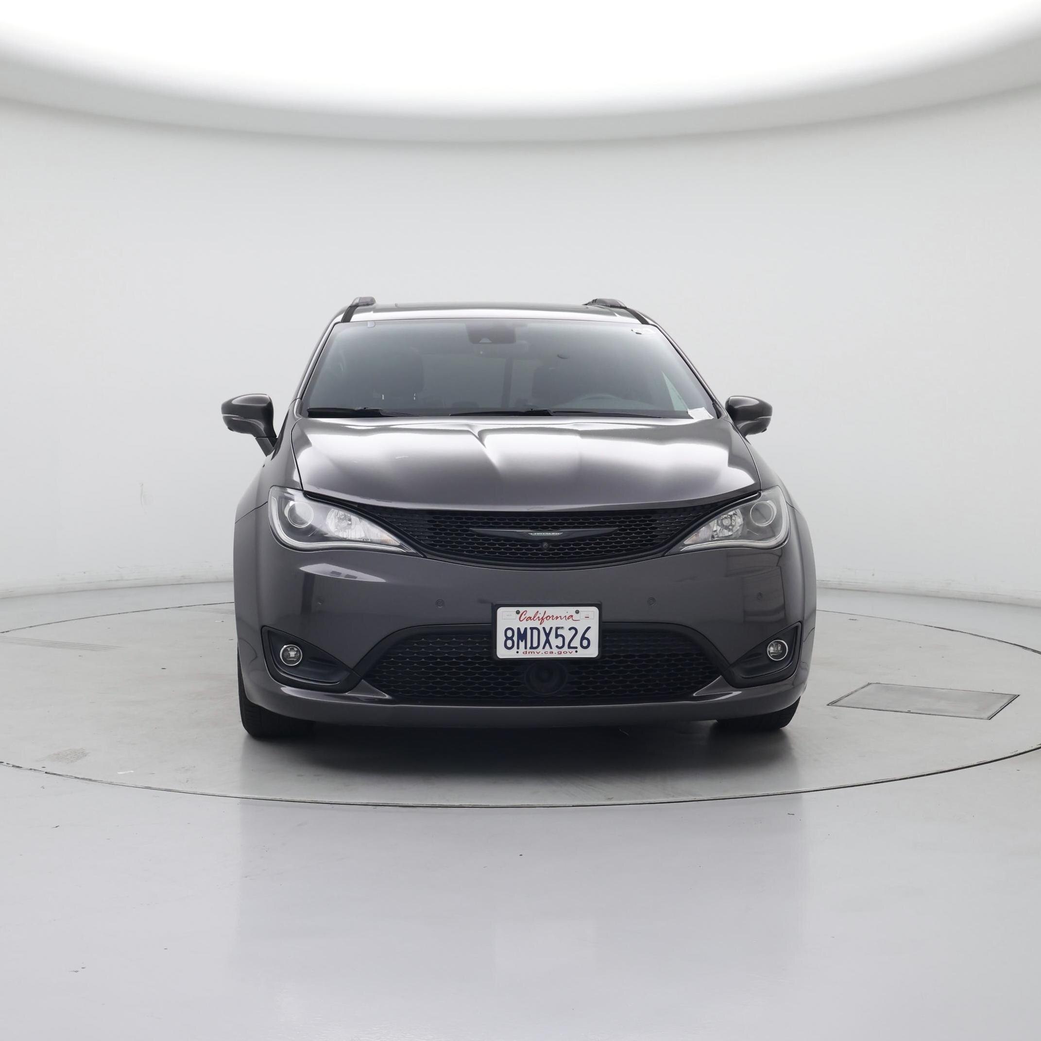 Thumbnail: 2018 Chrysler Pacifica - 5