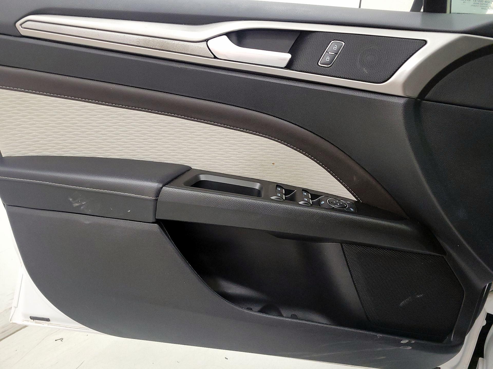 Thumbnail: 2019 Ford Fusion - 12