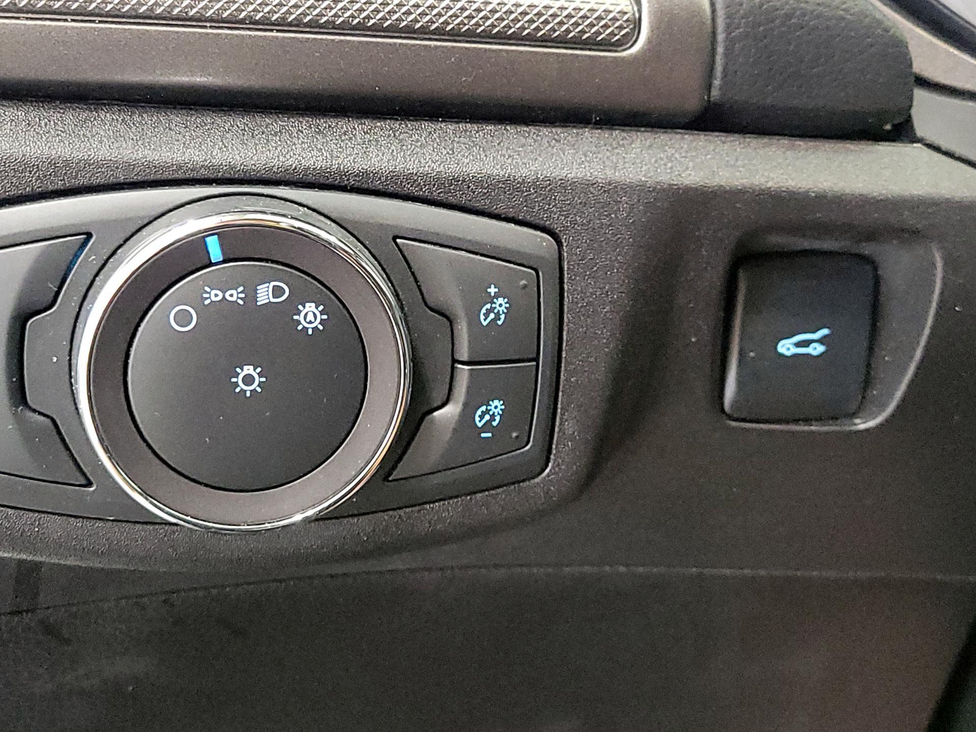 Thumbnail: 2019 Ford Fusion - 13