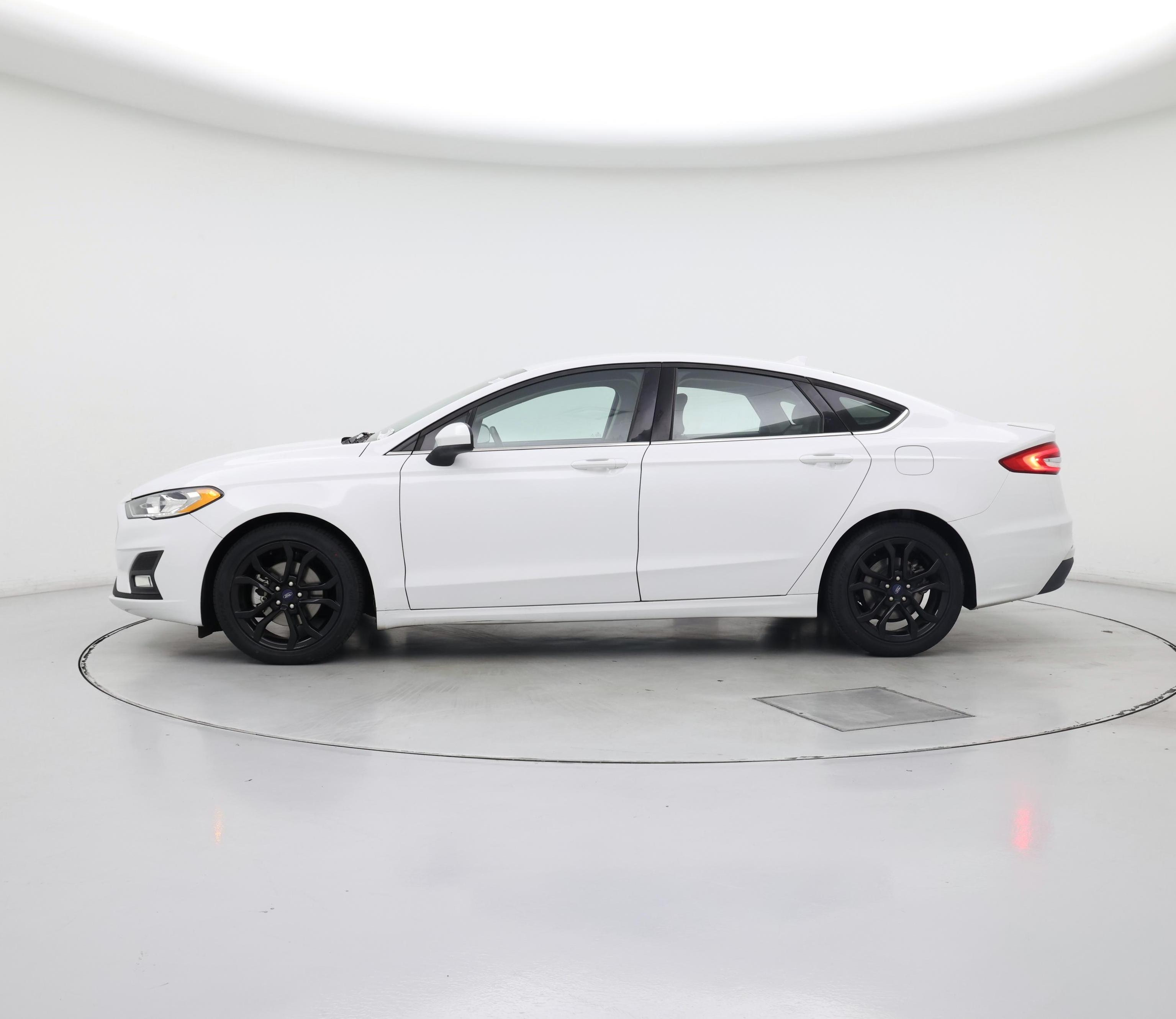 Thumbnail: 2019 Ford Fusion - 3