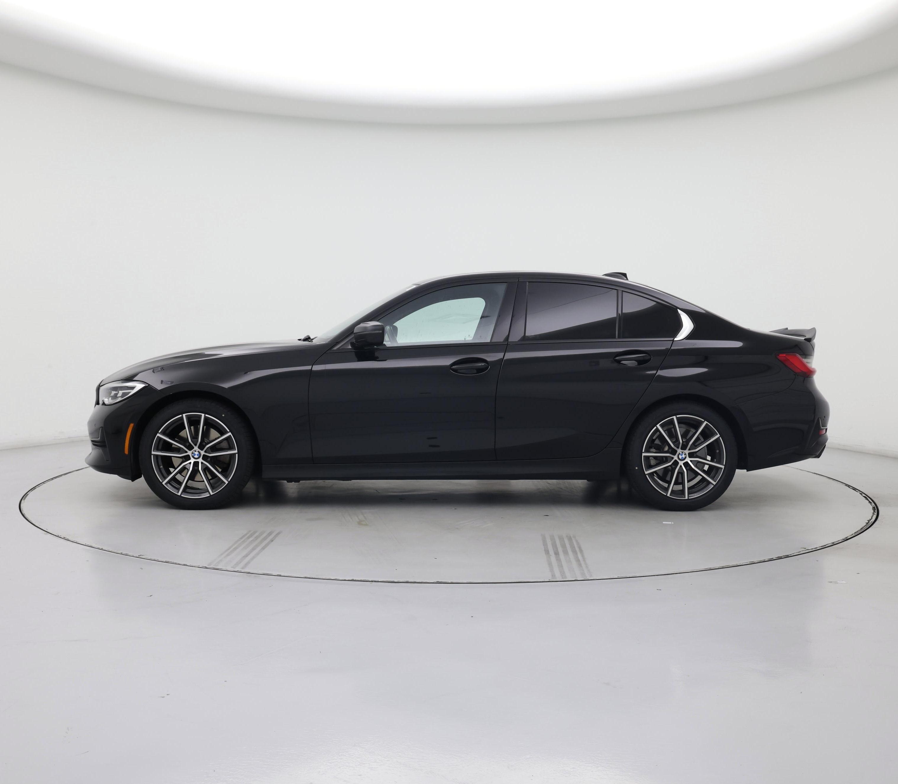 Thumbnail: 2019 BMW 3 Series - 3