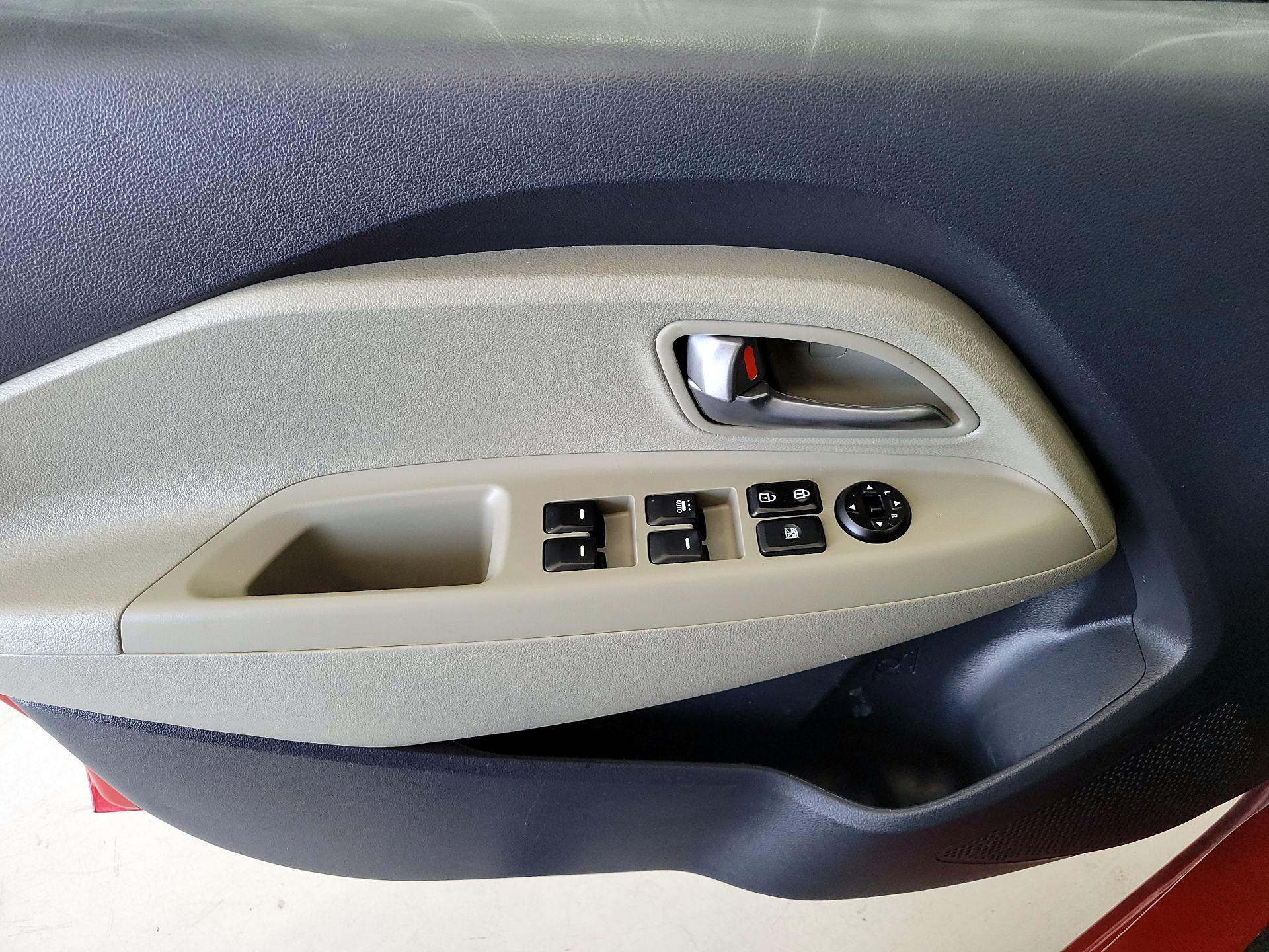 Thumbnail: 2014 Kia Rio5 - 12