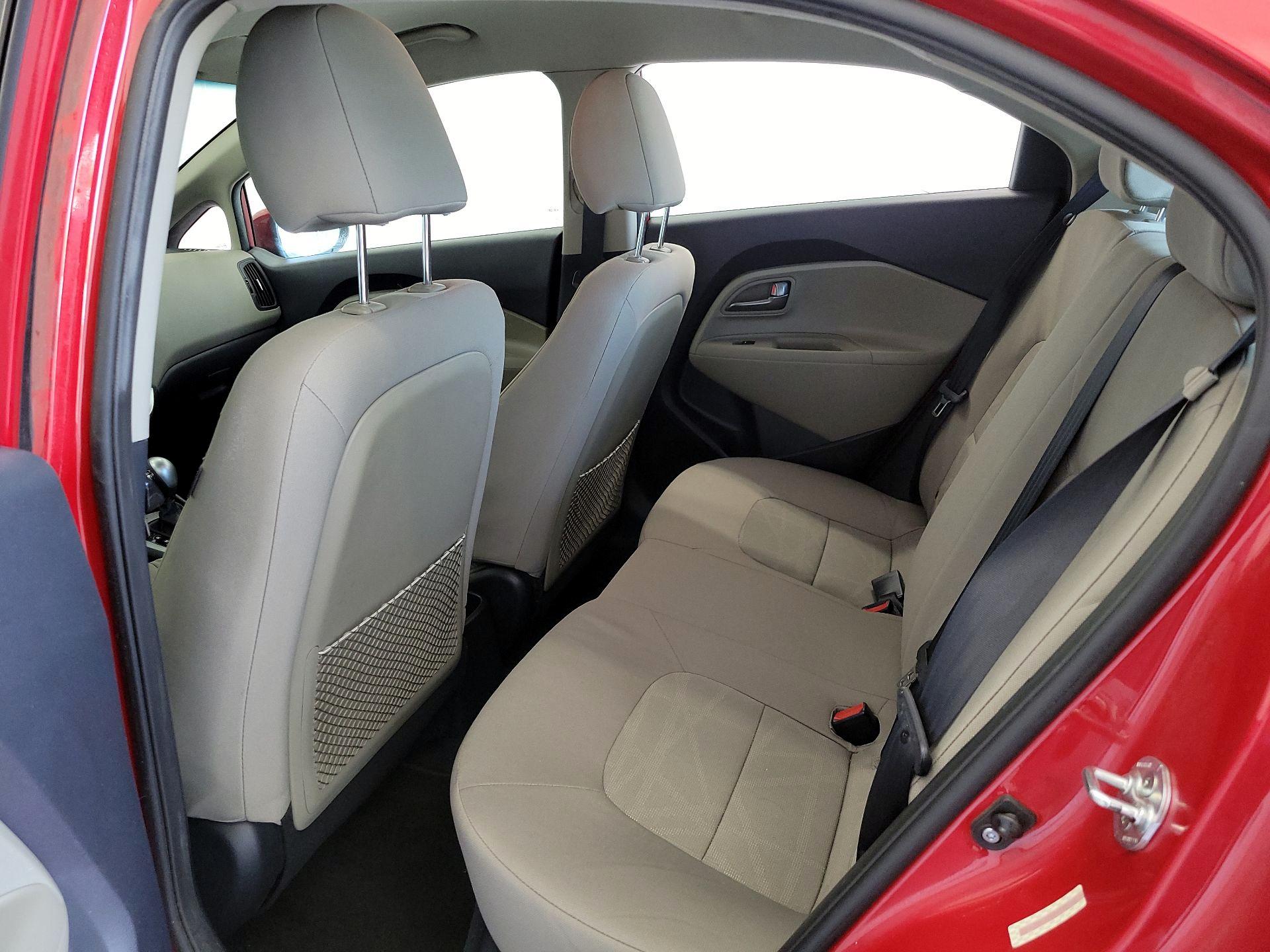 Thumbnail: 2014 Kia Rio5 - 18