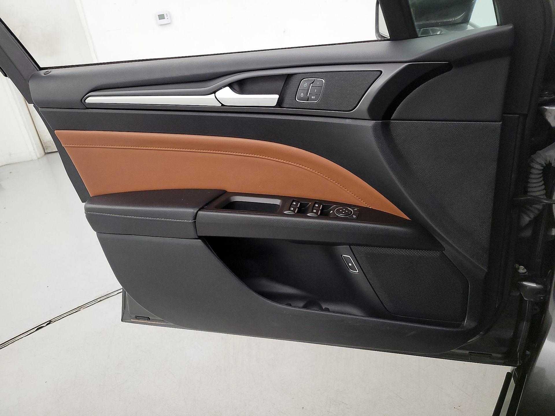 Thumbnail: 2019 Ford Fusion - 12