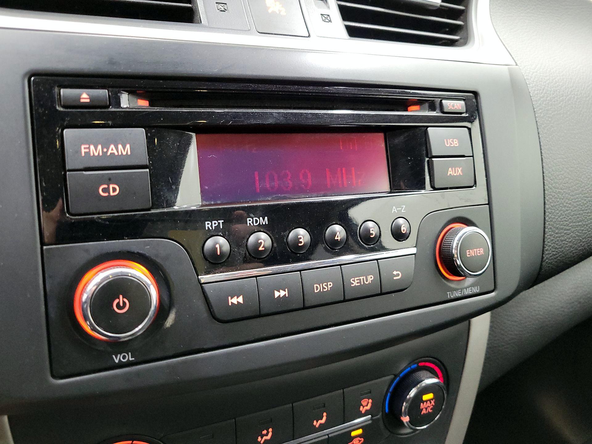 Thumbnail: 2015 Nissan Sentra - 14