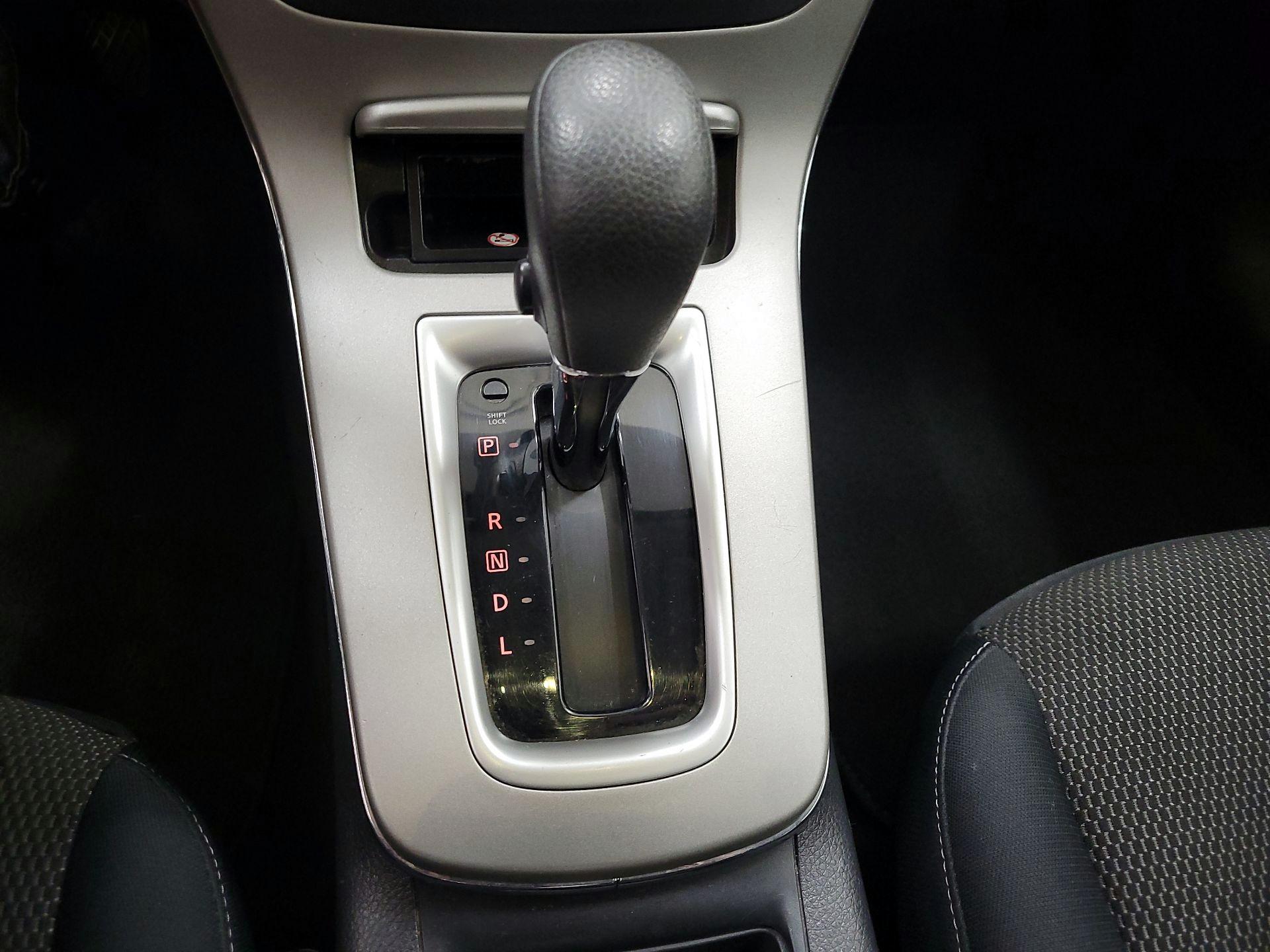 Thumbnail: 2015 Nissan Sentra - 16