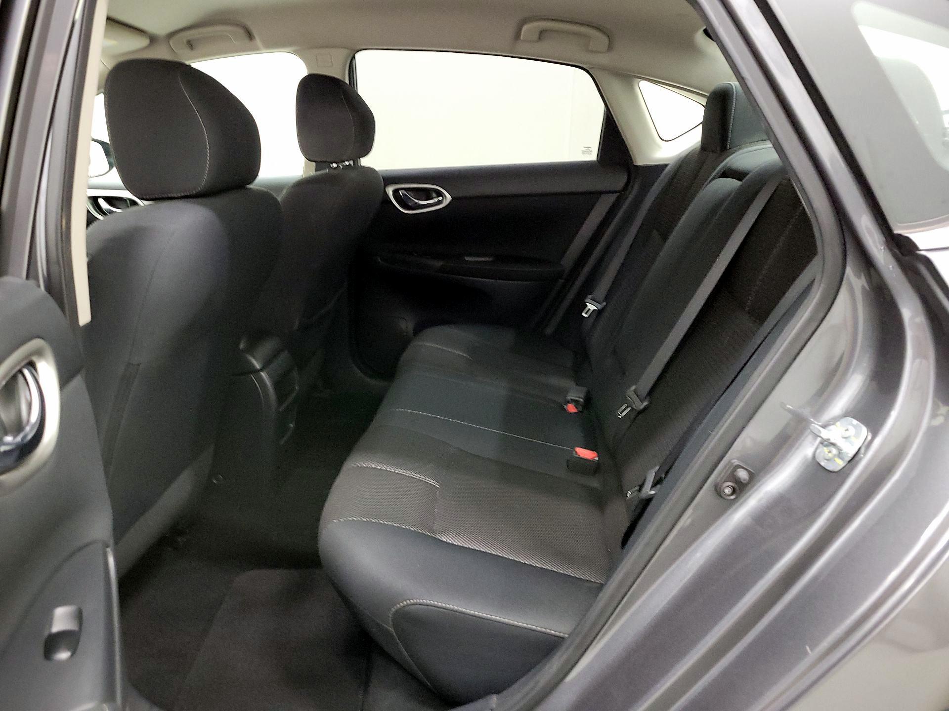 Thumbnail: 2015 Nissan Sentra - 18