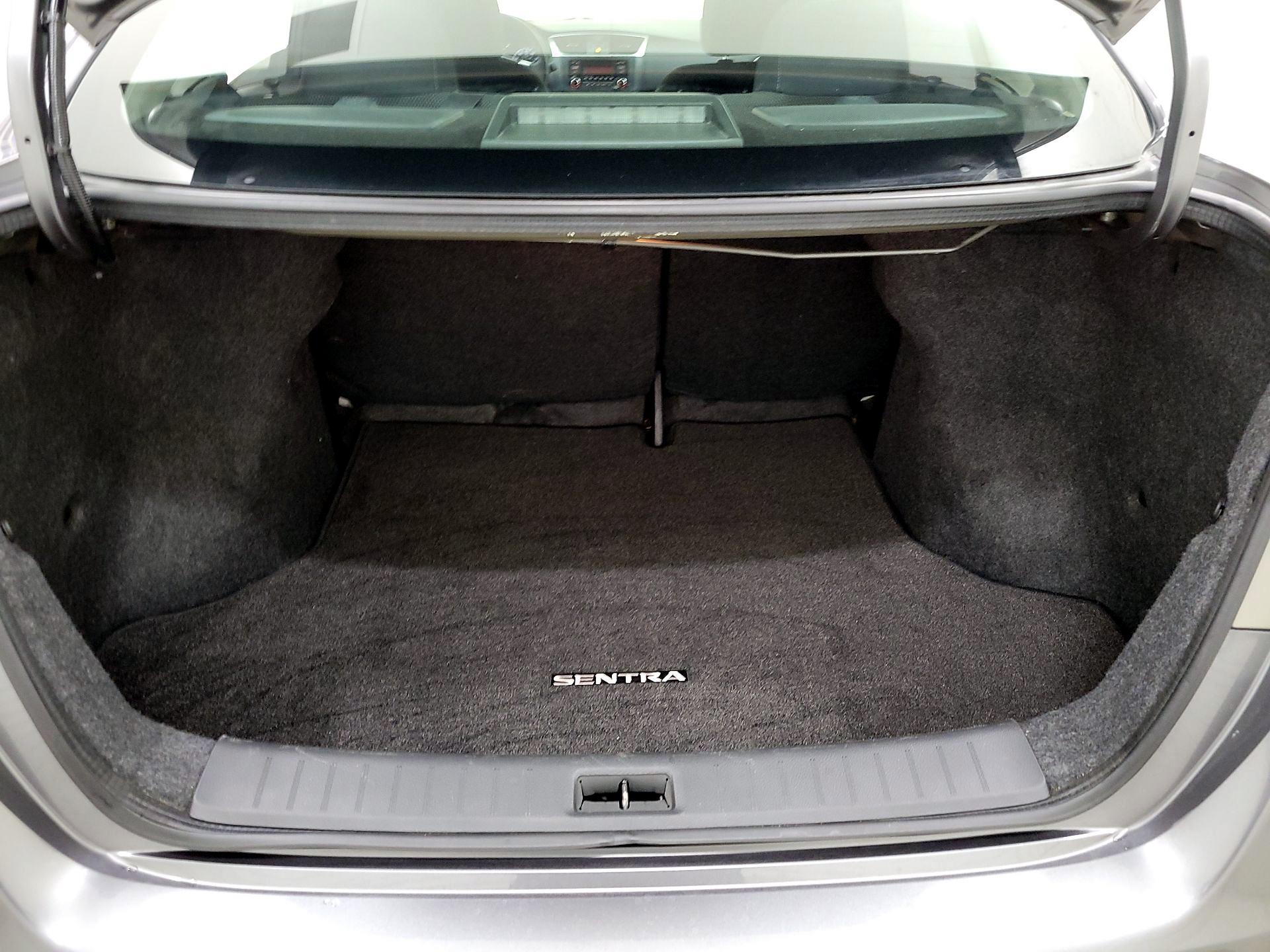 Thumbnail: 2015 Nissan Sentra - 19