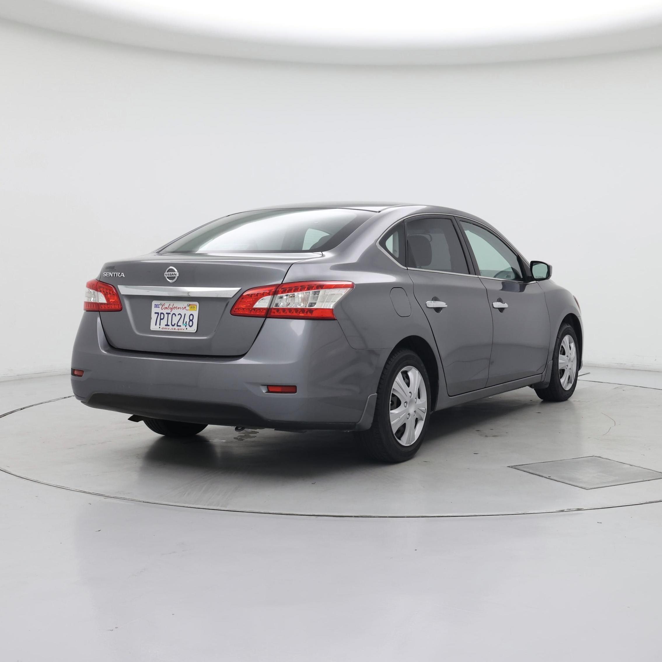 Thumbnail: 2015 Nissan Sentra - 8