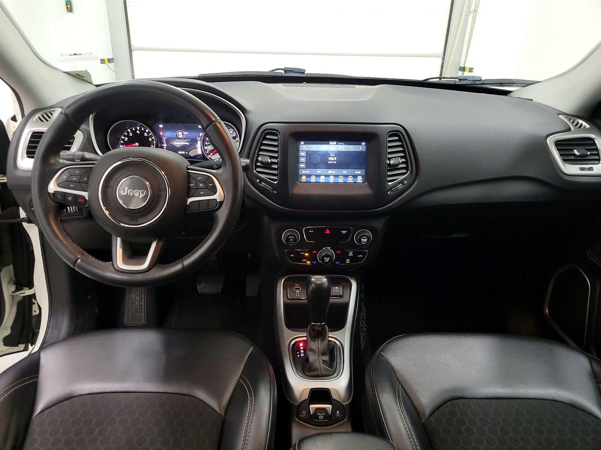 Thumbnail: 2019 Jeep Compass - 9
