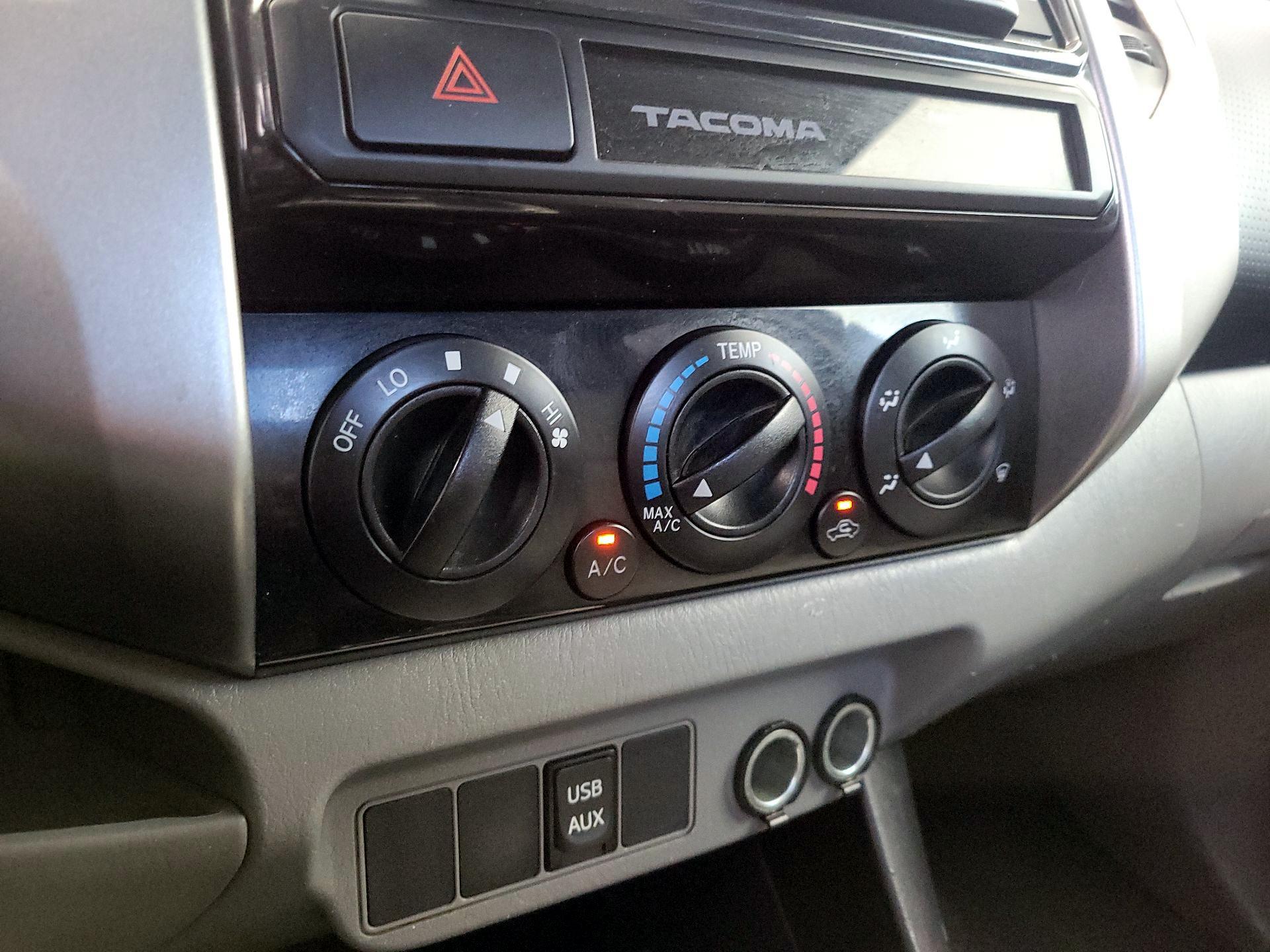 Thumbnail: 2015 Toyota Tacoma - 16