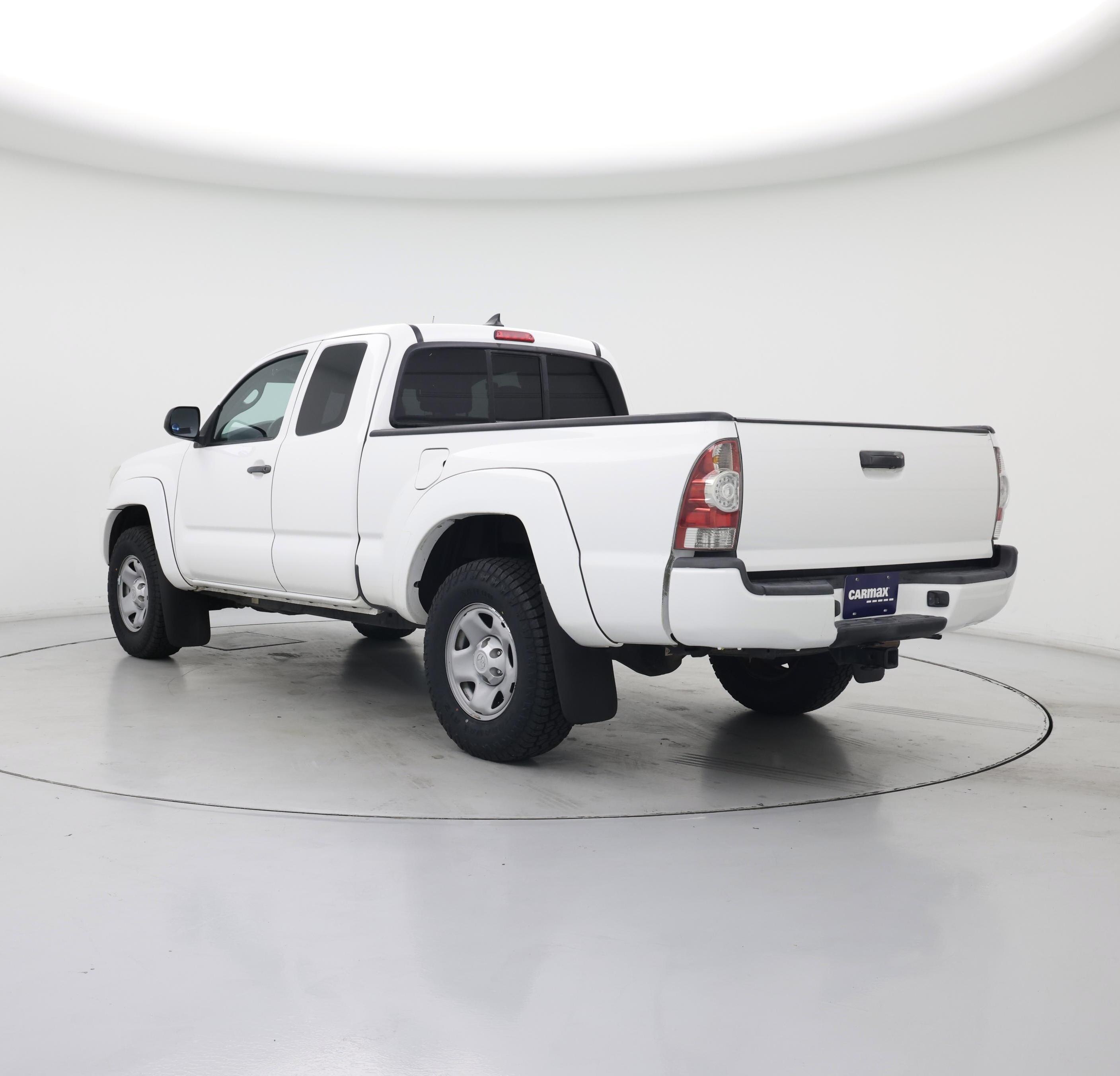 Thumbnail: 2015 Toyota Tacoma - 2