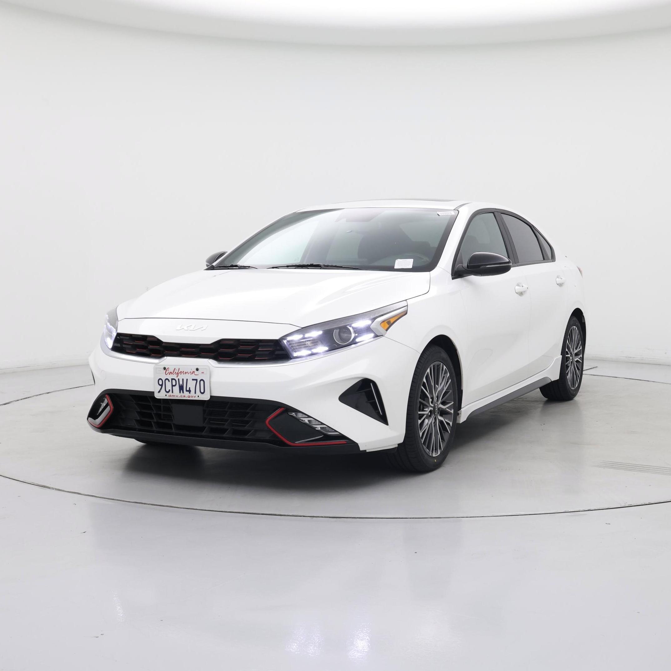 Thumbnail: 2023 Kia Forte - 4