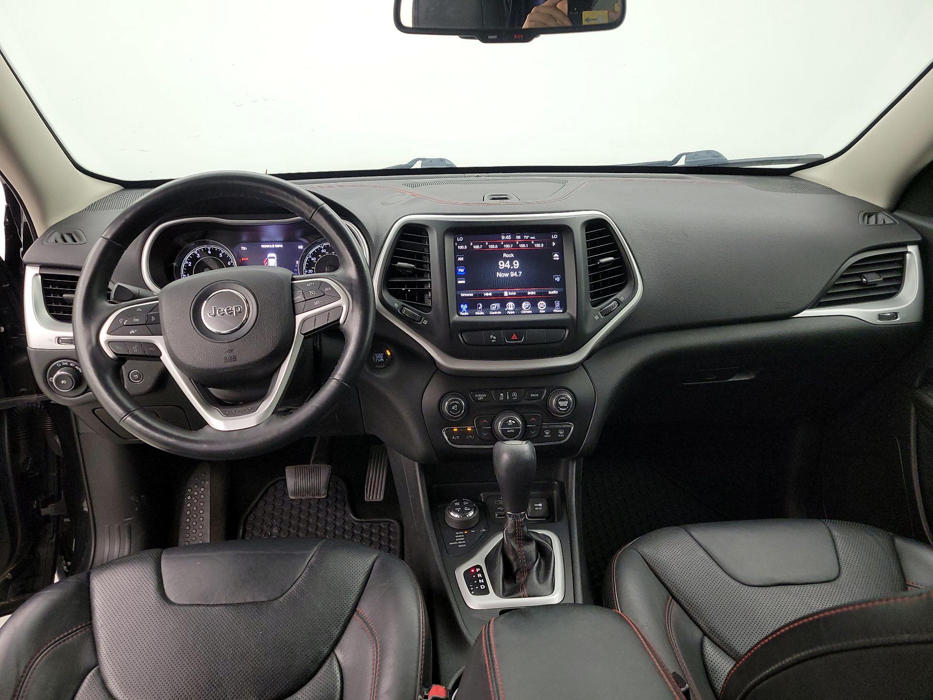 Thumbnail: 2015 Jeep Cherokee - 9