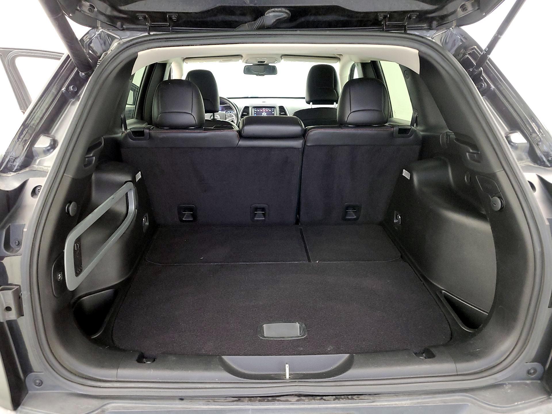 Thumbnail: 2015 Jeep Cherokee - 20