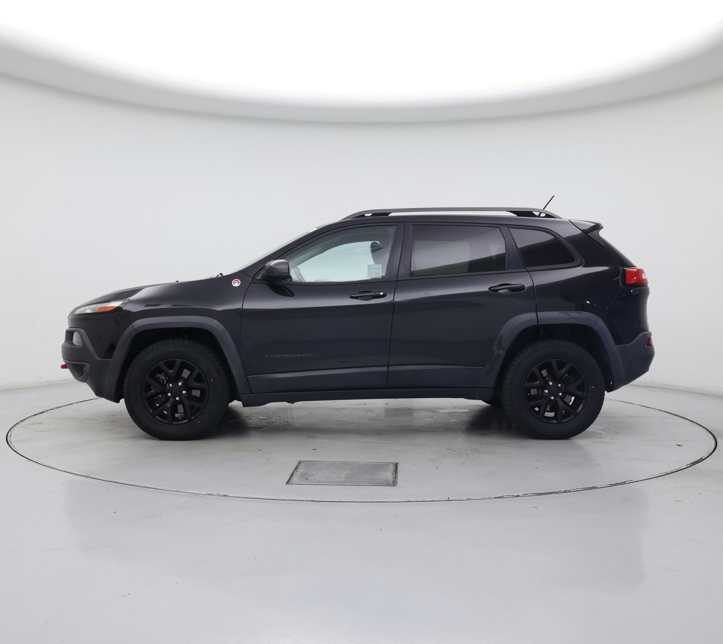 Thumbnail: 2015 Jeep Cherokee - 3