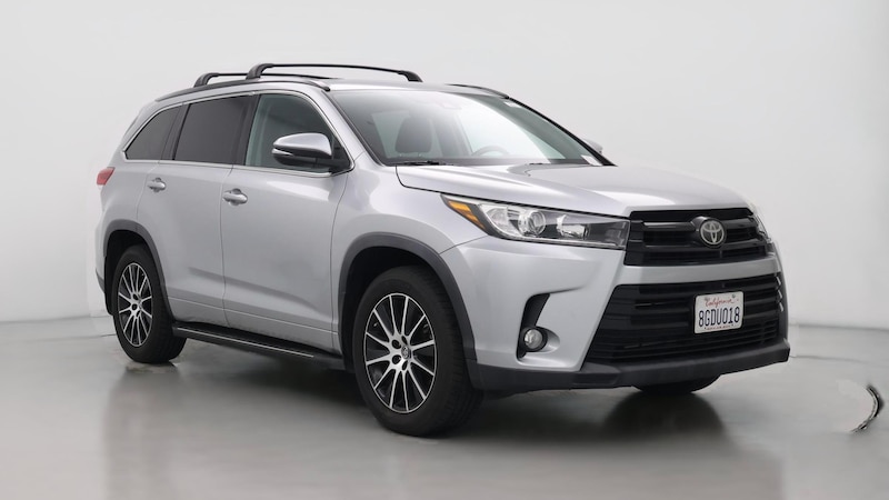 2018 Toyota Highlander SE Hero Image