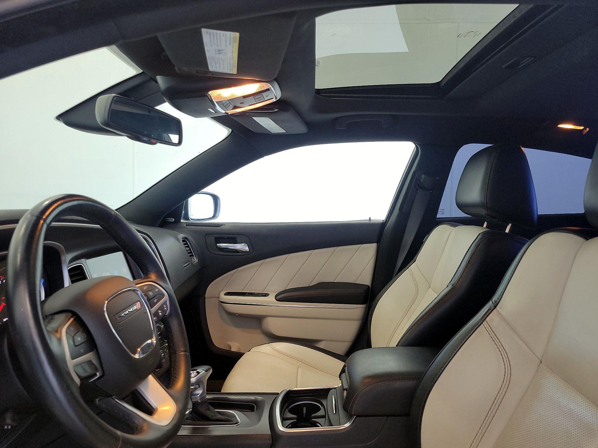 Thumbnail: 2015 Dodge Charger - 20