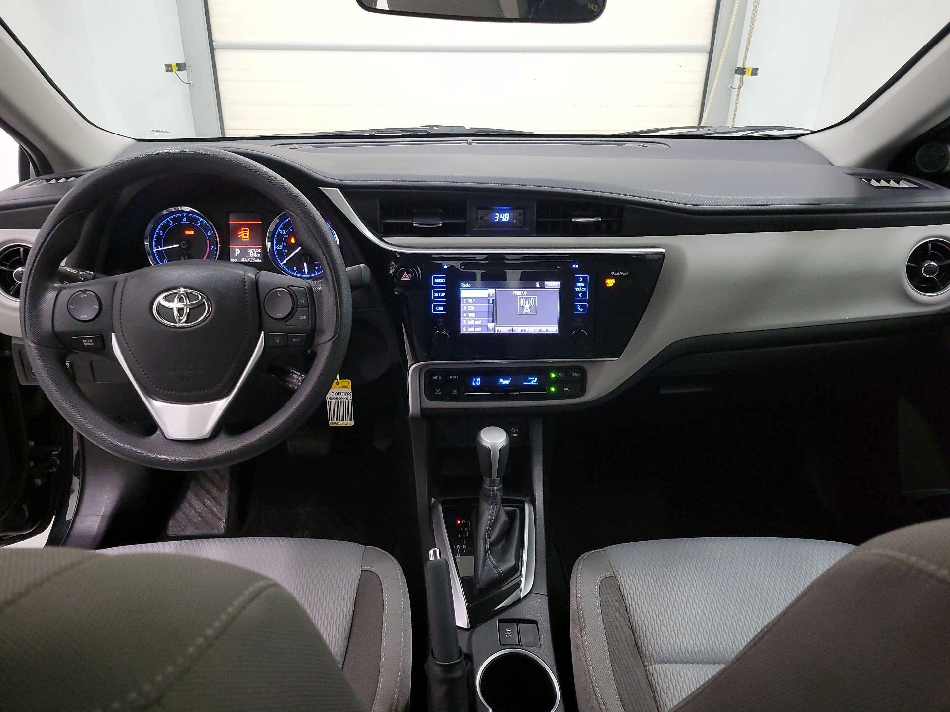 Thumbnail: 2017 Toyota Corolla - 9