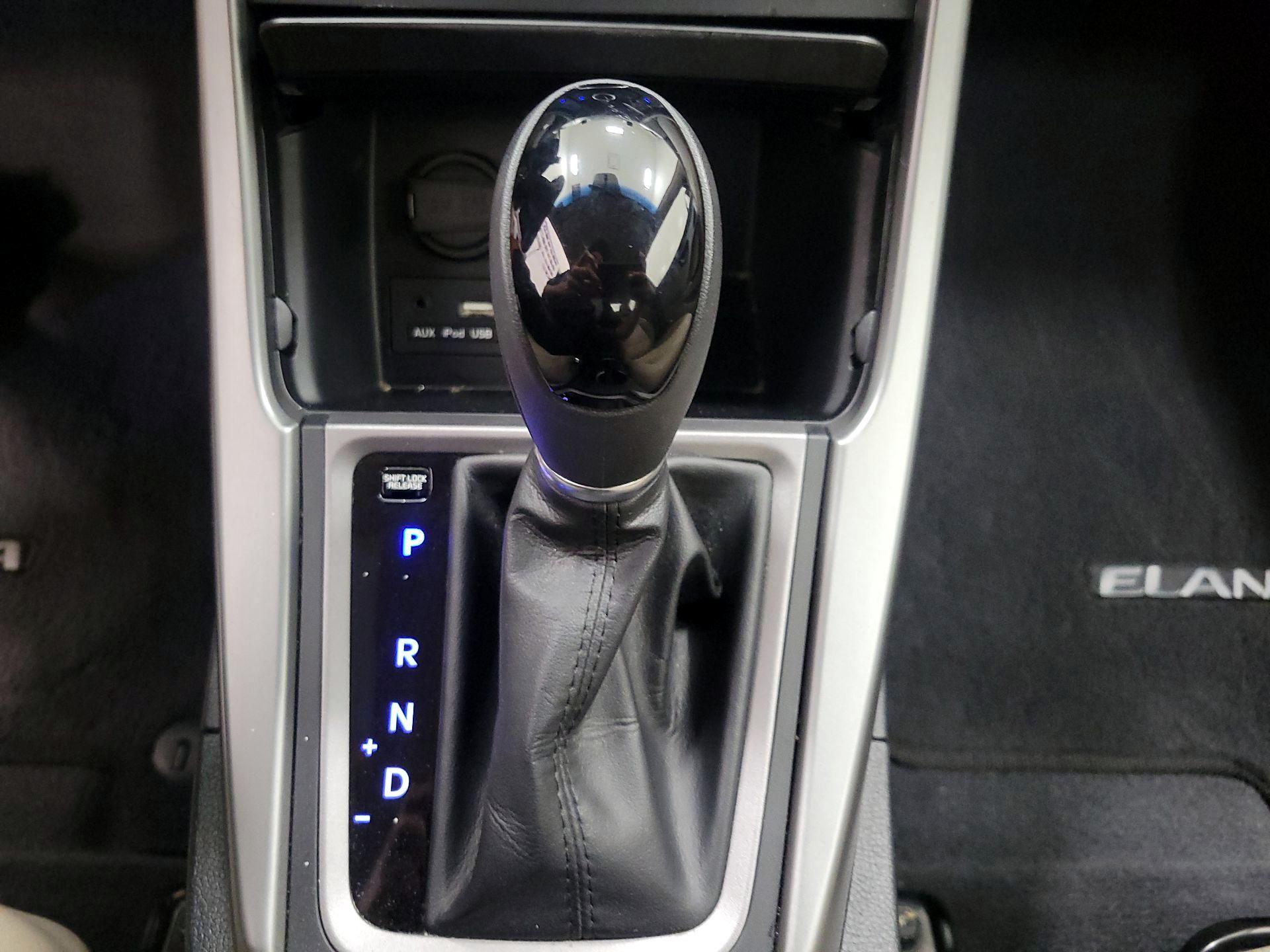 Thumbnail: 2016 Hyundai Elantra - 17