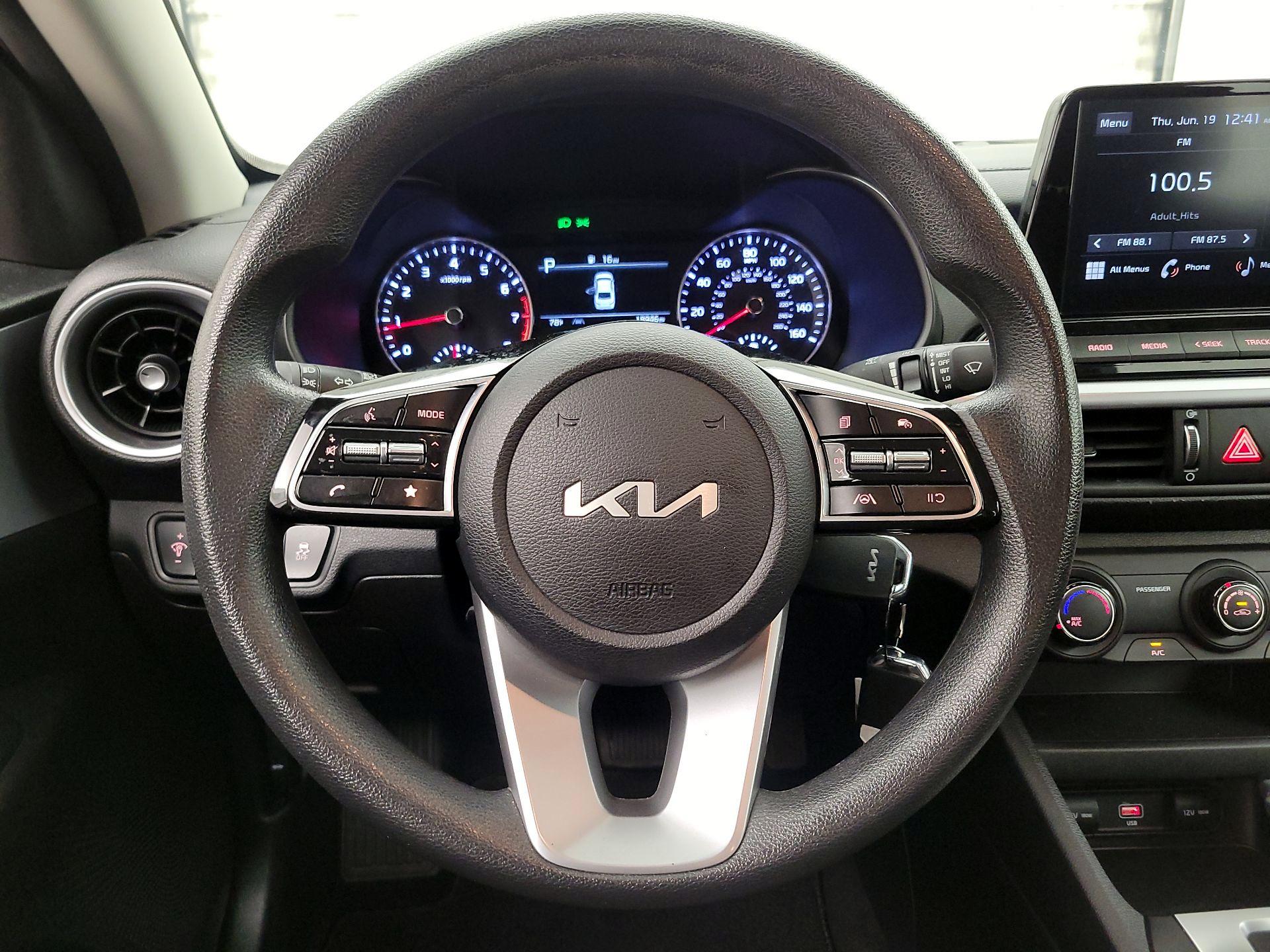 Thumbnail: 2023 Kia Forte - 10